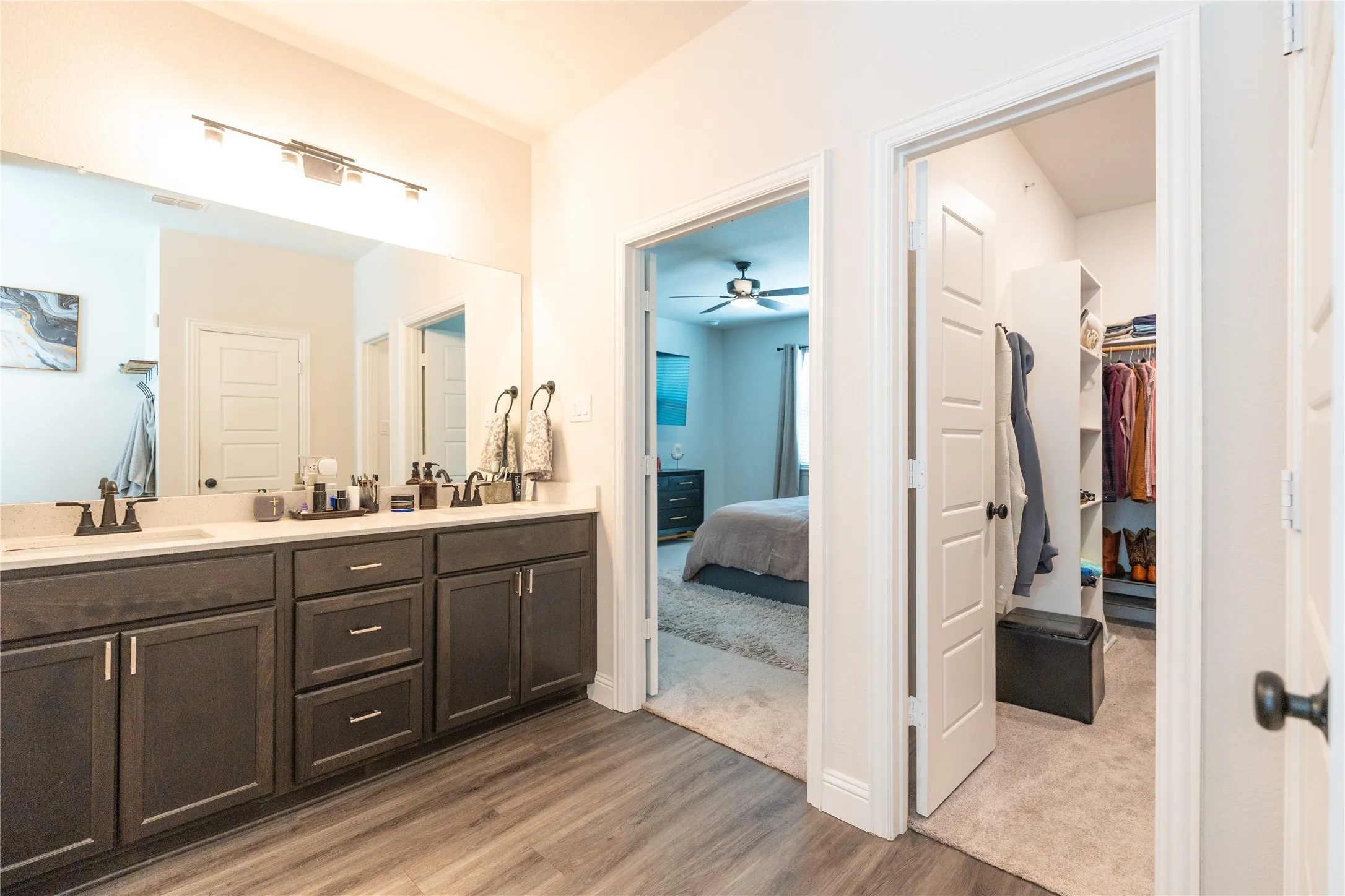 Townhouse For Sale in Dallas County , 532 E 2nd Street, Irving, Texas 75060, 3 Bedroom, 3 Bathroom, 2 Garage spaces, 1,957 Sqft, built in 2024, mls#21239233, Real Estate Agent in Irving, Homes For Sale in Dallas county, Homes For Sale in Irving, Realtor in Irving Texas, Real Estate Brokerage Independent Realty Texas, Luminita Cordes Realtor