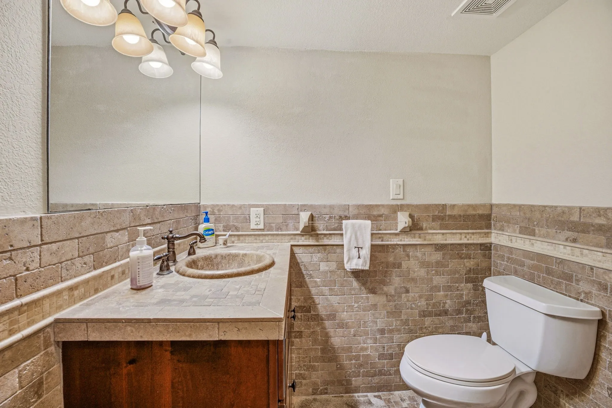 Condominium For Sale in Palo Pinto County , 3301 La Villa Road, Possum Kingdom Lake, Texas 76449, 4 Bedrooms, 4 Bathrooms, Garage spaces, 1,636 Sqft, built in 1978, Price $773,600, mls#21239171, Real Estate Agent in Possum Kingdom Lake, Homes For Sale in Palo Pinto county, Homes For Sale in Possum Kingdom Lake, Realtor in Possum Kingdom Lake Texas, Real Estate Brokerage Independent Realty Texas, Luminita Cordes Realtor