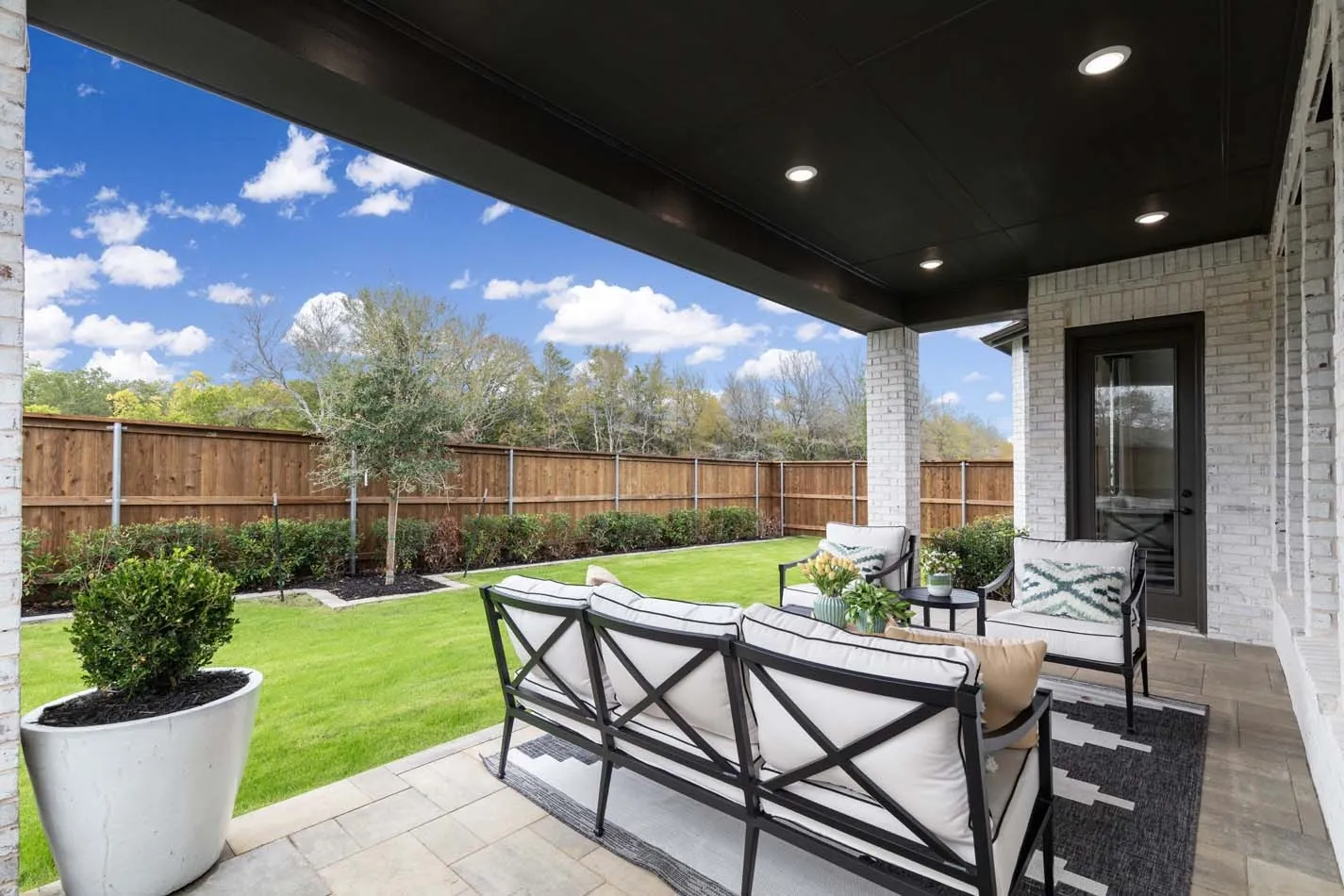 Single Family Residence For Sale in Grayson County , 5113 Westhaven Circle, Denison, Texas 75020, 4 Bedroom, 5 Bathroom, 2 Garage spaces, 3,003 Sqft, built in 2024, New Construction - Complete, mls#21238187, Real Estate Agent in Denison, Homes For Sale in Grayson county, Homes For Sale in Denison, Realtor in Denison Texas, Real Estate Brokerage Independent Realty Texas, Luminita Cordes Realtor