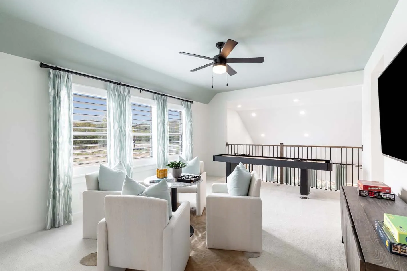 Single Family Residence For Sale in Grayson County , 5113 Westhaven Circle, Denison, Texas 75020, 4 Bedroom, 5 Bathroom, 2 Garage spaces, 3,003 Sqft, built in 2024, New Construction - Complete, mls#21238187, Real Estate Agent in Denison, Homes For Sale in Grayson county, Homes For Sale in Denison, Realtor in Denison Texas, Real Estate Brokerage Independent Realty Texas, Luminita Cordes Realtor
