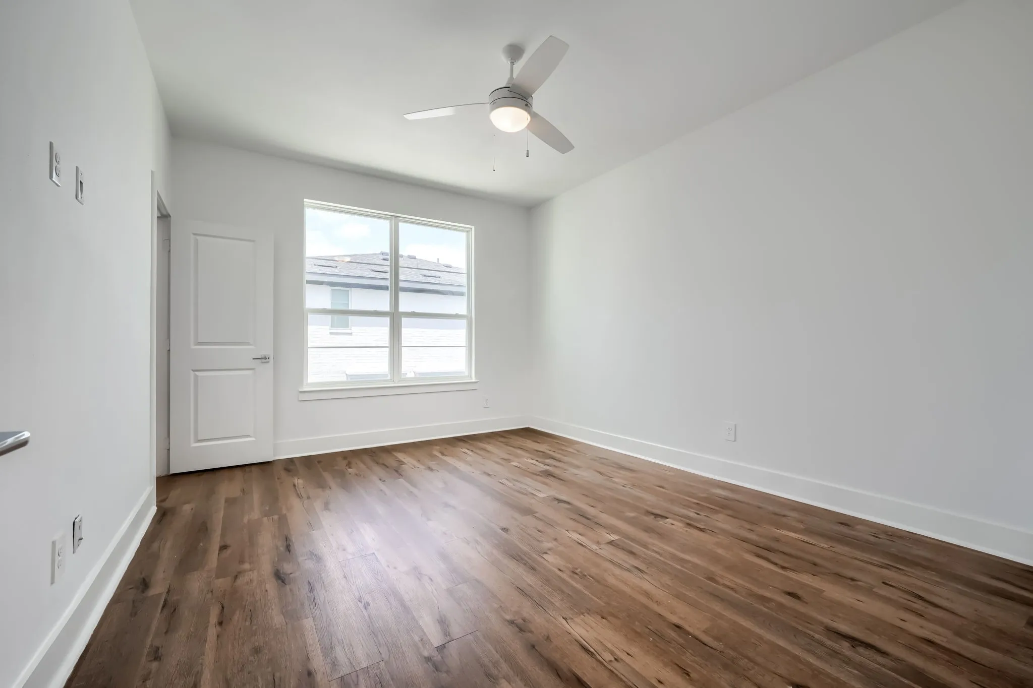 Condominium For Sale in Dallas County , 13325 Bee Street 406, Farmers Branch, Texas 75234, 3 Bedroom, 4 Bathroom, 2 Garage spaces, 1,942 Sqft, built in 2022, mls#21239278, Real Estate Agent in Farmers Branch, Homes For Sale in Dallas county, Homes For Sale in Farmers Branch, Realtor in Farmers Branch Texas, Real Estate Brokerage Independent Realty Texas, Luminita Cordes Realtor