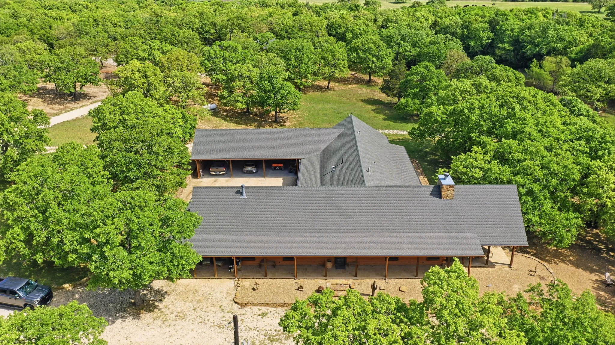 Farm For Sale in Montague County , 2197 Netherly Lane, Forestburg, Texas 76239, 2 Bedroom, 3 Bathroom, Garage spaces, 4,224 Sqft, built in 2014, mls#21239265, Real Estate Agent in Forestburg, Homes For Sale in Montague county, Homes For Sale in Forestburg, Realtor in Forestburg Texas, Real Estate Brokerage Independent Realty Texas, Luminita Cordes Realtor