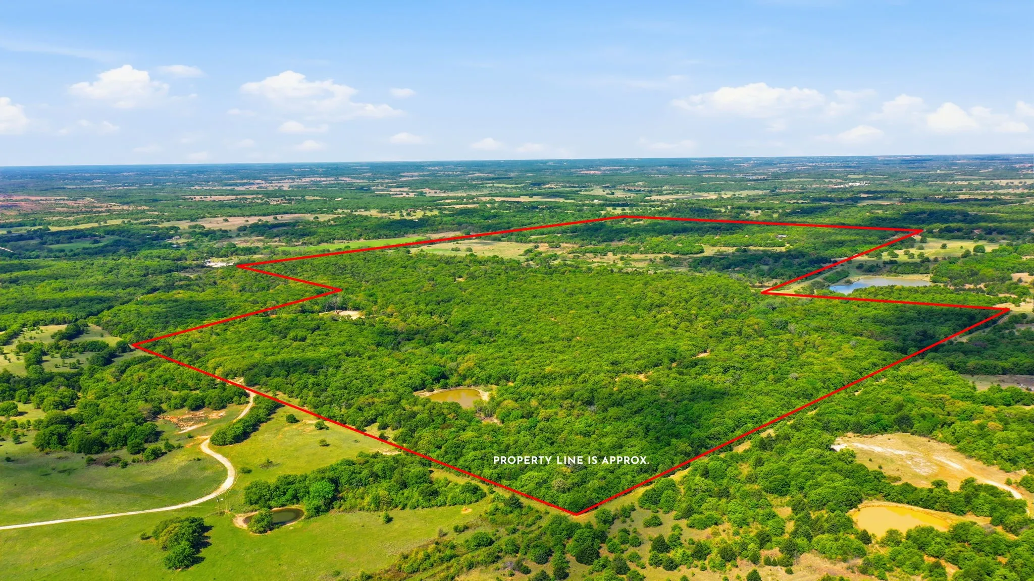Farm For Sale in Montague County , 2197 Netherly Lane, Forestburg, Texas 76239, 2 Bedroom, 3 Bathroom, Garage spaces, 4,224 Sqft, built in 2014, mls#21239265, Real Estate Agent in Forestburg, Homes For Sale in Montague county, Homes For Sale in Forestburg, Realtor in Forestburg Texas, Real Estate Brokerage Independent Realty Texas, Luminita Cordes Realtor