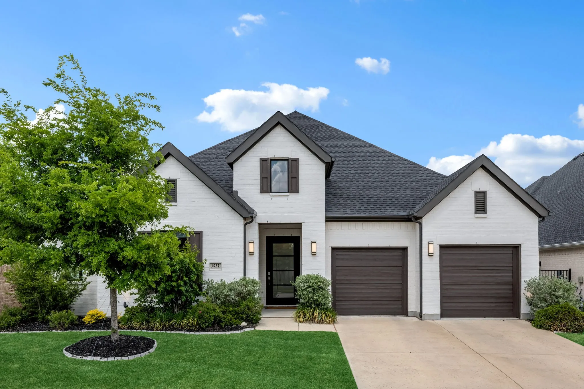 Single Family Residence For Sale in Collin County , 6252 Rocca Valle Drive, Mc Kinney, Texas 75071, 4 Bedroom, 3 Bathroom, 3 Garage spaces, 3,098 Sqft, built in 2022, Preowned, mls#21236782, Real Estate Agent in Mc Kinney, Homes For Sale in Collin county, Homes For Sale in Mc Kinney, Realtor in Mc Kinney Texas, Real Estate Brokerage Independent Realty Texas, Luminita Cordes Realtor