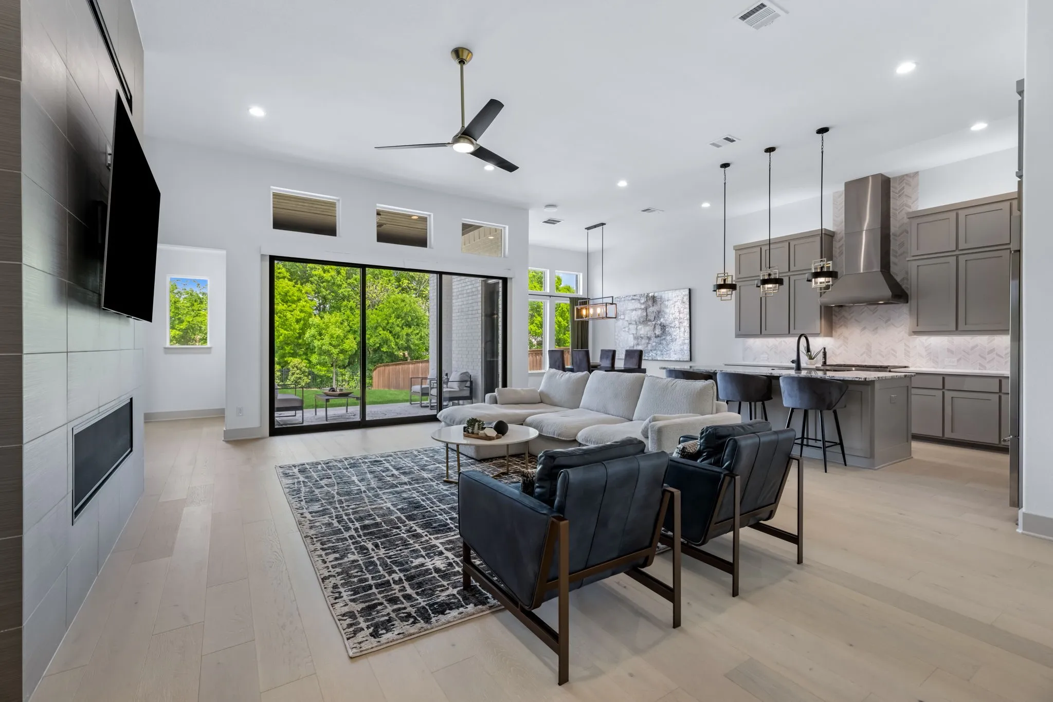 Single Family Residence For Sale in Collin County , 6252 Rocca Valle Drive, Mc Kinney, Texas 75071, 4 Bedroom, 3 Bathroom, 3 Garage spaces, 3,098 Sqft, built in 2022, Preowned, mls#21236782, Real Estate Agent in Mc Kinney, Homes For Sale in Collin county, Homes For Sale in Mc Kinney, Realtor in Mc Kinney Texas, Real Estate Brokerage Independent Realty Texas, Luminita Cordes Realtor