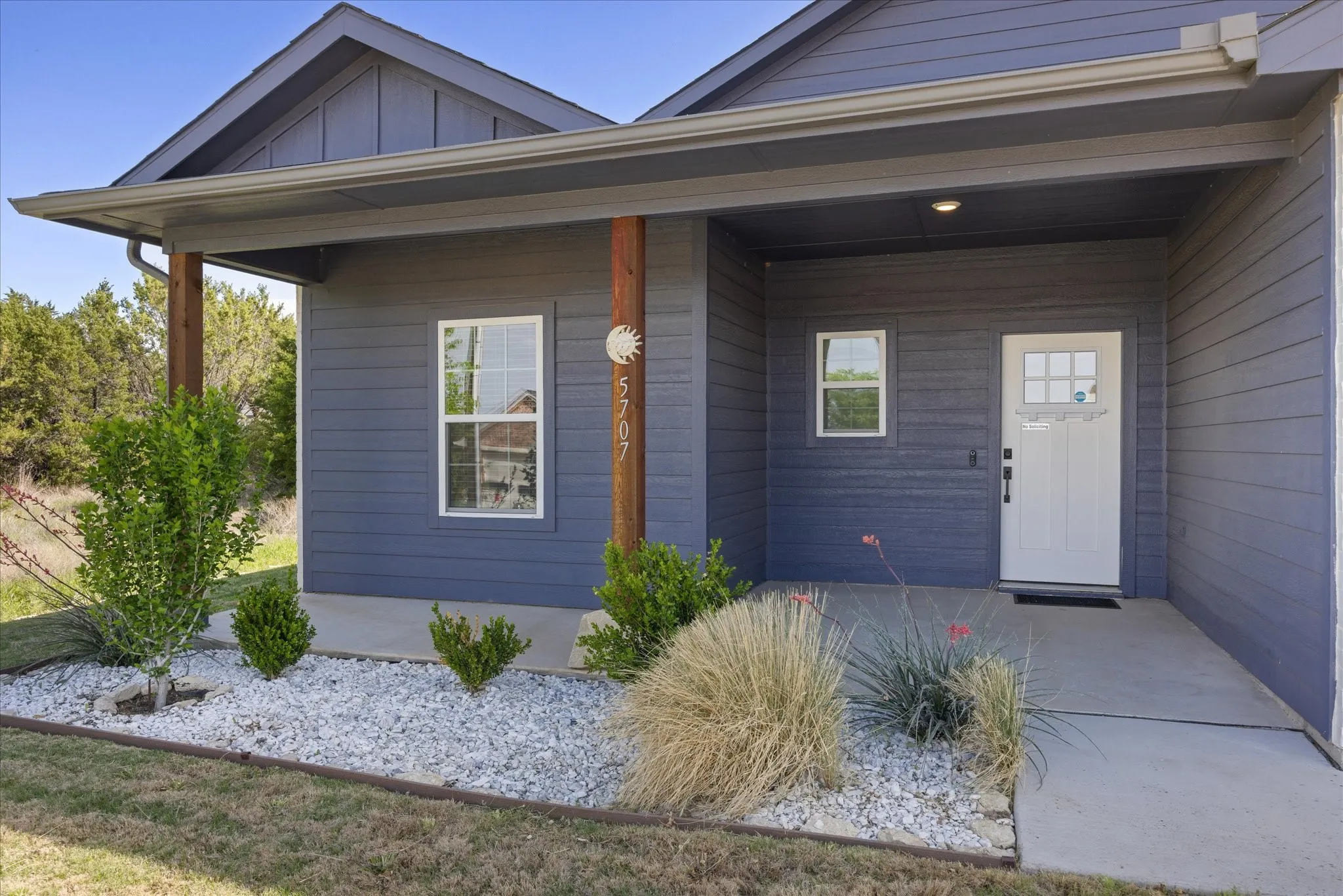 Single Family Residence For Sale in Hood County , 5707 Stonegate Circle, Granbury, Texas 76048, 3 Bedroom, 2 Bathroom, 2 Garage spaces, 1,619 Sqft, built in 2024, mls#21234718, Real Estate Agent in Granbury, Homes For Sale in Hood county, Homes For Sale in Granbury, Realtor in Granbury Texas, Real Estate Brokerage Independent Realty Texas, Luminita Cordes Realtor