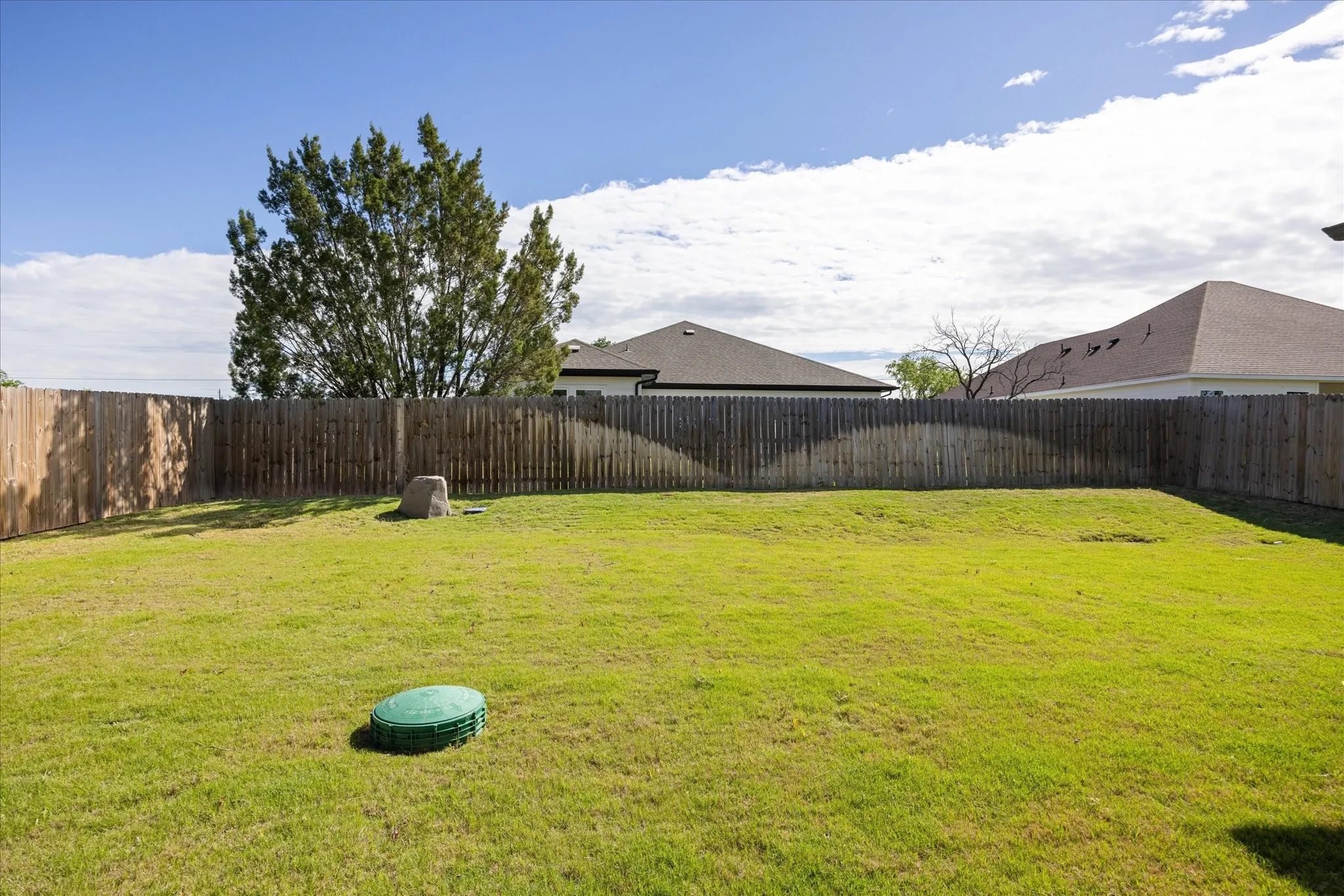 Single Family Residence For Sale in Hood County , 5707 Stonegate Circle, Granbury, Texas 76048, 3 Bedroom, 2 Bathroom, 2 Garage spaces, 1,619 Sqft, built in 2024, mls#21234718, Real Estate Agent in Granbury, Homes For Sale in Hood county, Homes For Sale in Granbury, Realtor in Granbury Texas, Real Estate Brokerage Independent Realty Texas, Luminita Cordes Realtor