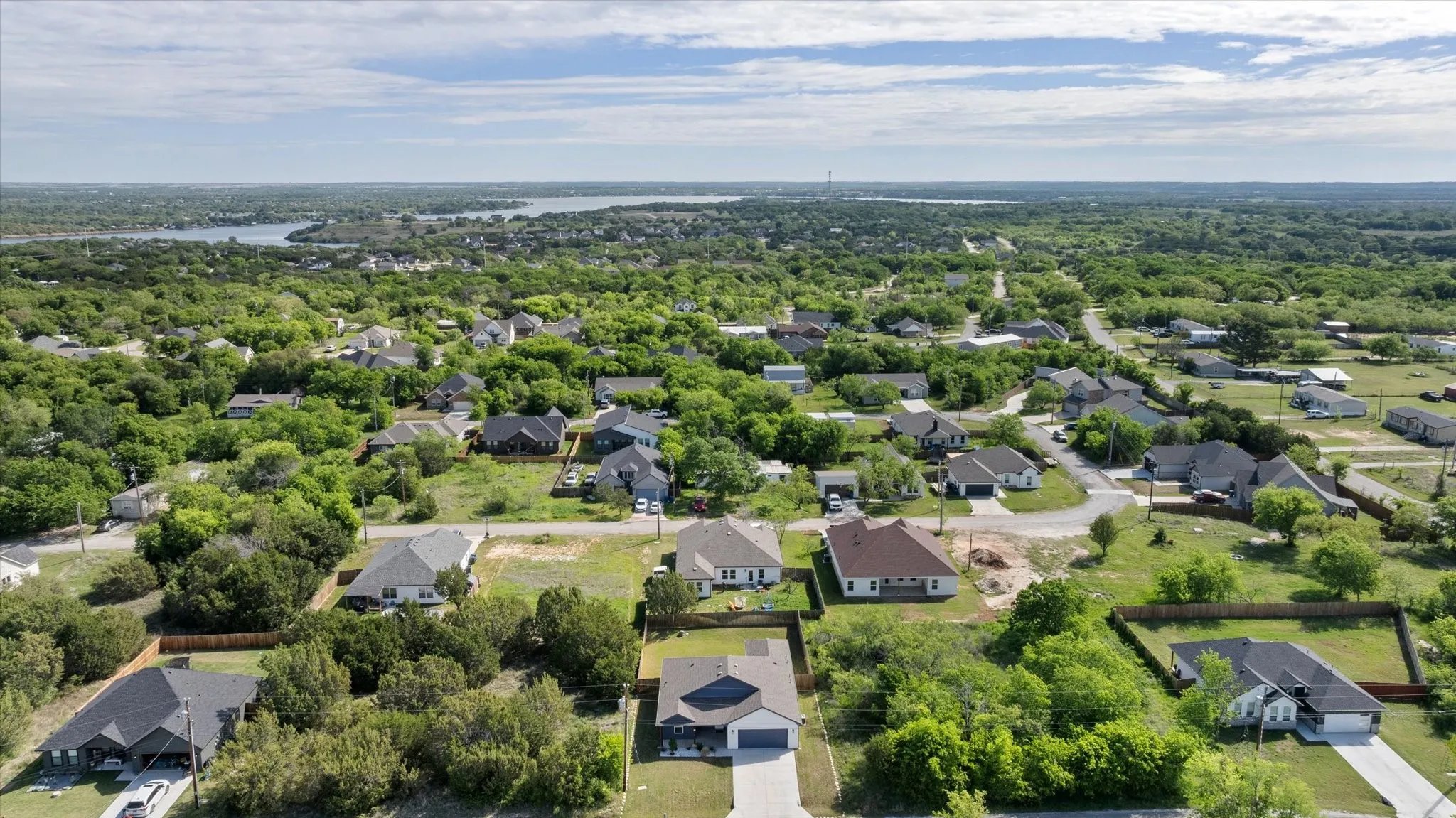 Single Family Residence For Sale in Hood County , 5707 Stonegate Circle, Granbury, Texas 76048, 3 Bedroom, 2 Bathroom, 2 Garage spaces, 1,619 Sqft, built in 2024, mls#21234718, Real Estate Agent in Granbury, Homes For Sale in Hood county, Homes For Sale in Granbury, Realtor in Granbury Texas, Real Estate Brokerage Independent Realty Texas, Luminita Cordes Realtor