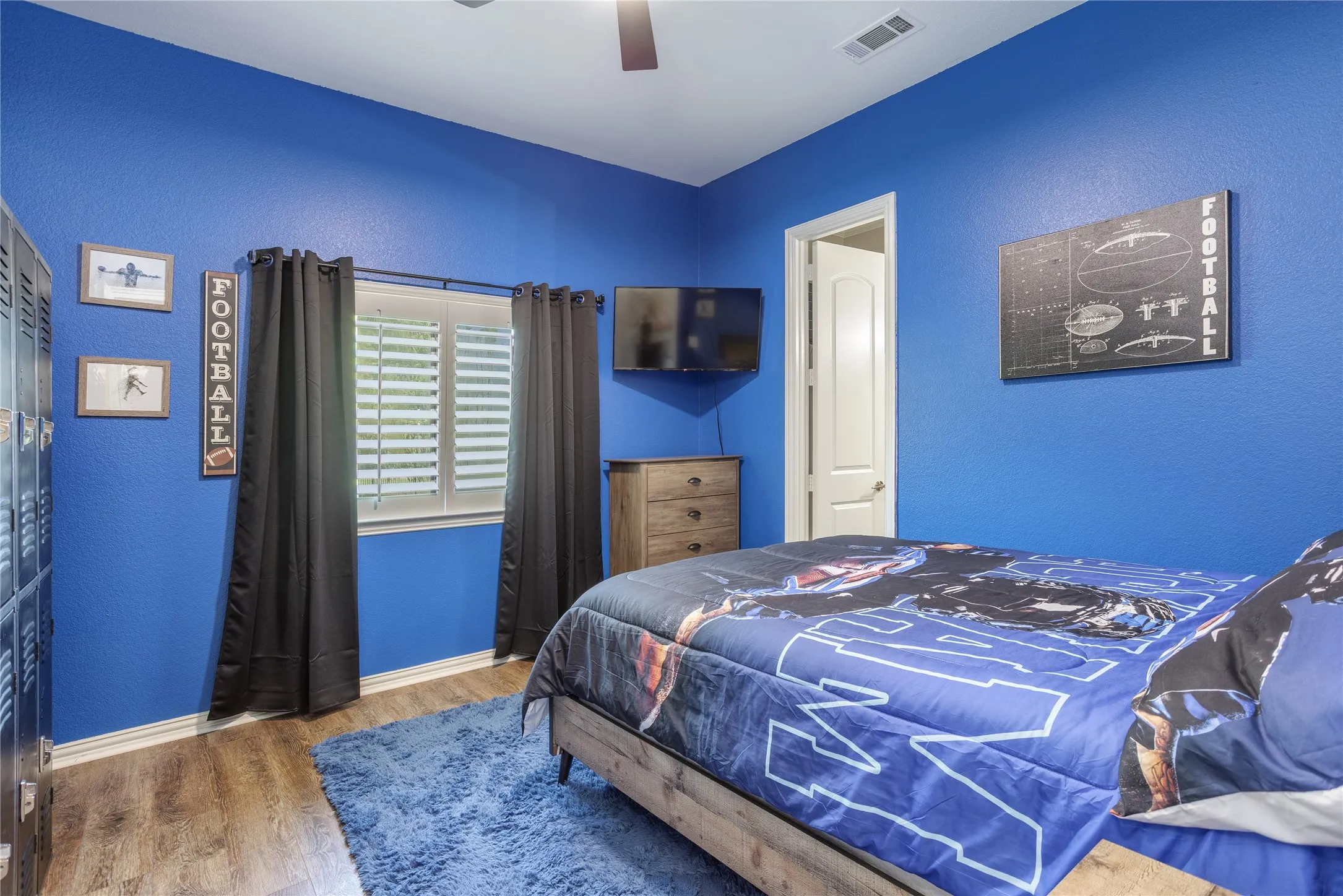 Single Family Residence For Sale in Collin County , 1751 Silverleaf Court, Prosper, Texas 75078, 4 Bedroom, 5 Bathroom, 3 Garage spaces, 5,328 Sqft, built in 2004, mls#21218387, Real Estate Agent in Prosper, Homes For Sale in Collin county, Homes For Sale in Prosper, Realtor in Prosper Texas, Real Estate Brokerage Independent Realty Texas, Luminita Cordes Realtor