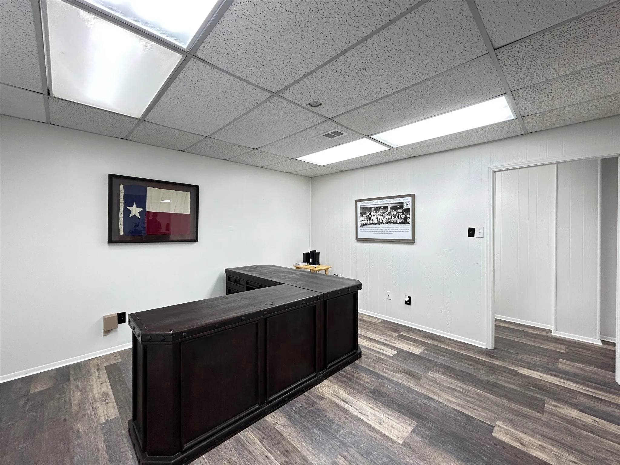 Office For Sale in Hunt County , 1021 Park Street, Commerce, Texas 75428, 0, 0, Garage spaces, 0 Sqft, built in 1975, Preowned, mls#21239339, Real Estate Agent in Commerce, Homes For Sale in Hunt county, Homes For Sale in Commerce, Realtor in Commerce Texas, Real Estate Brokerage Independent Realty Texas, Luminita Cordes Realtor