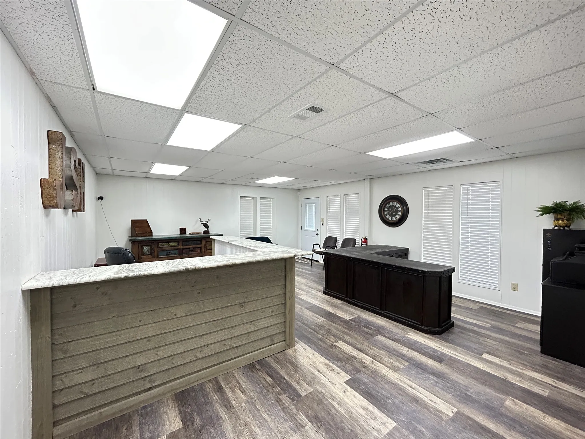 Office For Sale in Hunt County , 1021 Park Street, Commerce, Texas 75428, 0, 0, Garage spaces, 0 Sqft, built in 1975, Preowned, mls#21239339, Real Estate Agent in Commerce, Homes For Sale in Hunt county, Homes For Sale in Commerce, Realtor in Commerce Texas, Real Estate Brokerage Independent Realty Texas, Luminita Cordes Realtor