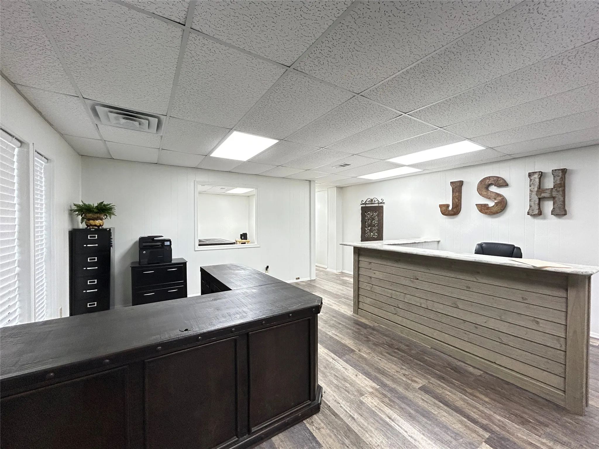 Office For Sale in Hunt County , 1021 Park Street, Commerce, Texas 75428, 0, 0, Garage spaces, 0 Sqft, built in 1975, Preowned, mls#21239339, Real Estate Agent in Commerce, Homes For Sale in Hunt county, Homes For Sale in Commerce, Realtor in Commerce Texas, Real Estate Brokerage Independent Realty Texas, Luminita Cordes Realtor