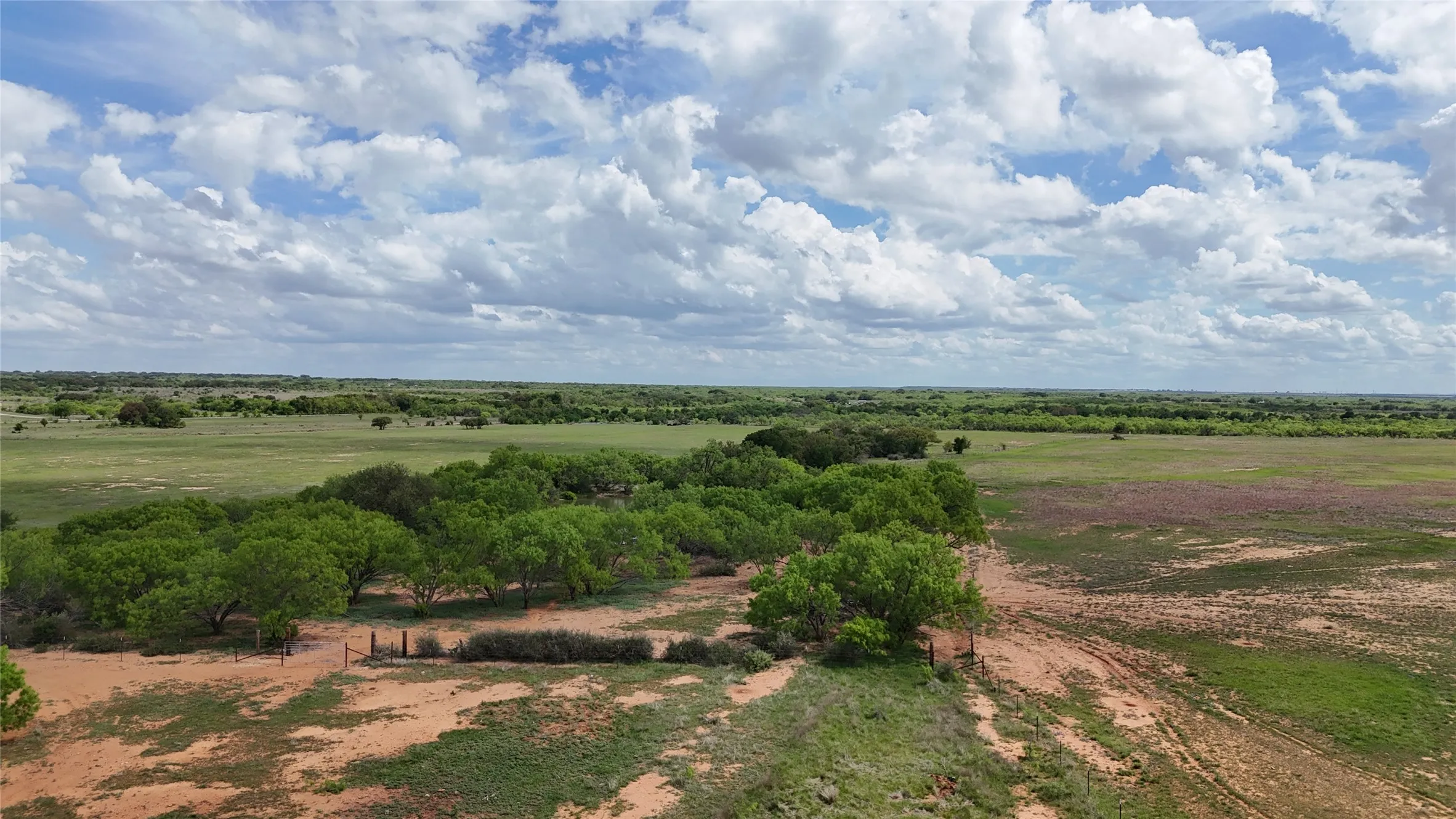 Farm For Sale in Brown County , 6500A Fm 586, Bangs, Texas 76823, 3 Bedroom, 2 Bathroom, 2 Garage spaces, 1,804 Sqft, built in 0, Price $1,500,000, mls#21239029, Real Estate Agent in Bangs, Homes For Sale in Brown county, Homes For Sale in Bangs, Realtor in Bangs Texas, Real Estate Brokerage Independent Realty Texas, Luminita Cordes Realtor