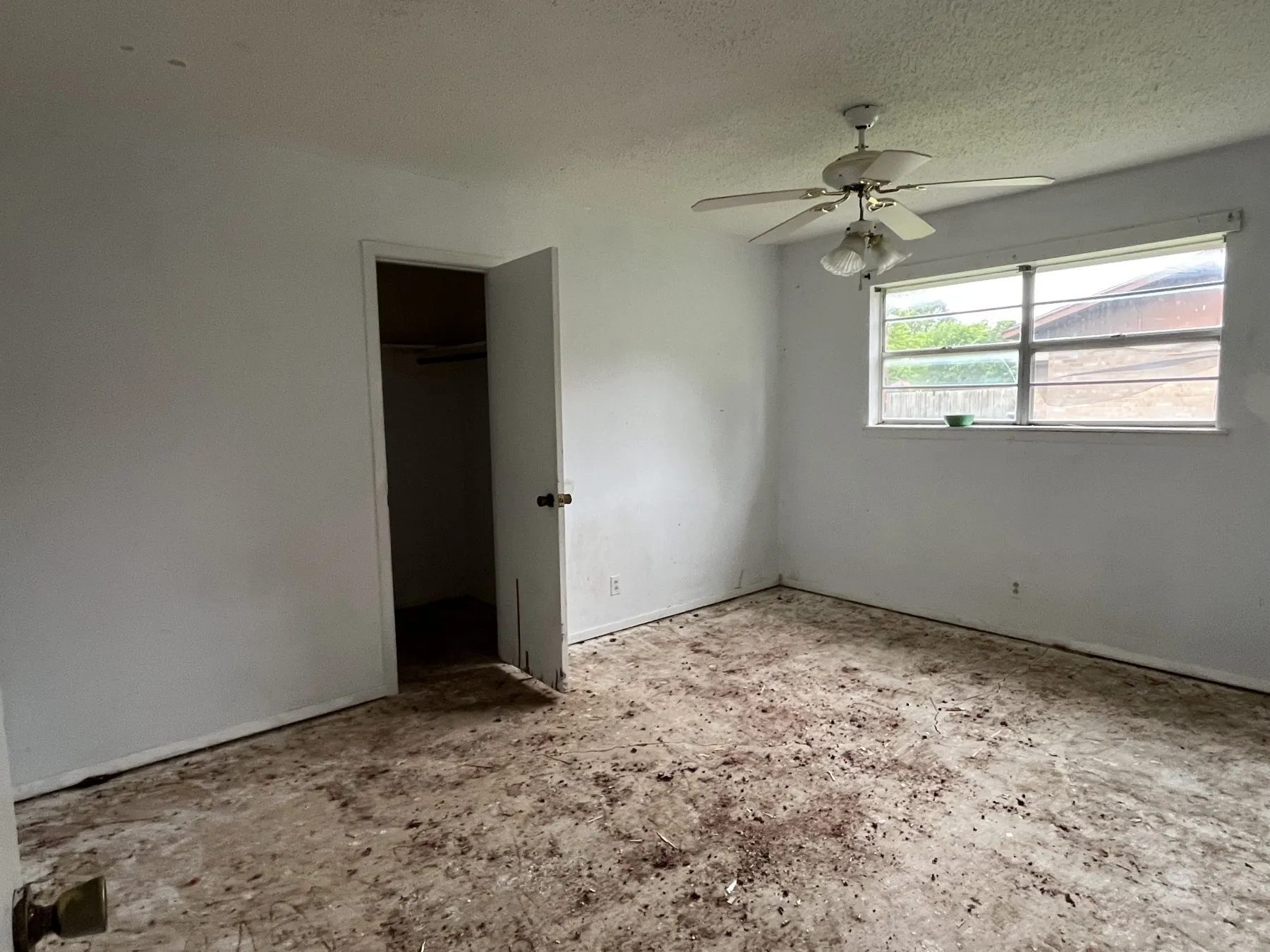 Single Family Residence For Sale in Brown County , 1309 Sherry Lane, Early, Texas 76802, 3 Bedroom, 2 Bathroom, 2 Garage spaces, 1,755 Sqft, built in 1978, mls#21239247, Real Estate Agent in Early, Homes For Sale in Brown county, Homes For Sale in Early, Realtor in Early Texas, Real Estate Brokerage Independent Realty Texas, Luminita Cordes Realtor