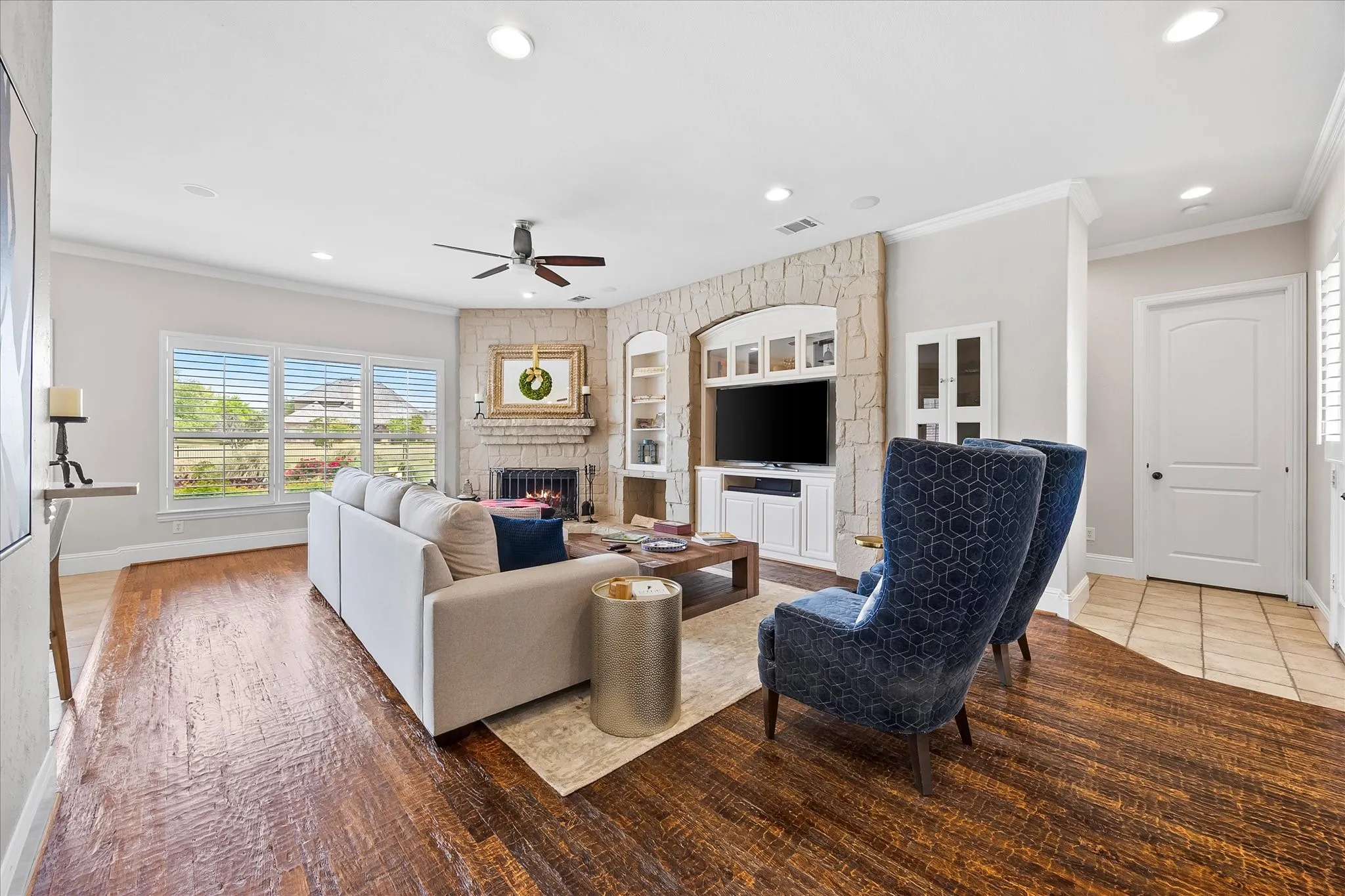 Single Family Residence For Sale in Rockwall County , 1 Kensington Drive, Heath, Texas 75032, 4 Bedroom, 4 Bathroom, 3 Garage spaces, 4,116 Sqft, built in 2005, mls#21237537, Real Estate Agent in Heath, Homes For Sale in Rockwall county, Homes For Sale in Heath, Realtor in Heath Texas, Real Estate Brokerage Independent Realty Texas, Luminita Cordes Realtor