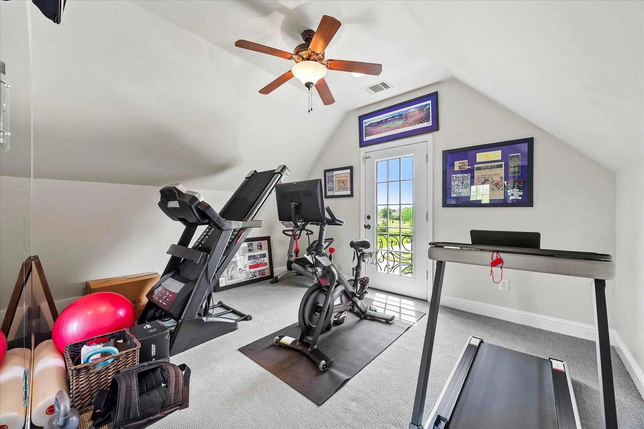 Single Family Residence For Sale in Rockwall County , 1 Kensington Drive, Heath, Texas 75032, 4 Bedroom, 4 Bathroom, 3 Garage spaces, 4,116 Sqft, built in 2005, mls#21237537, Real Estate Agent in Heath, Homes For Sale in Rockwall county, Homes For Sale in Heath, Realtor in Heath Texas, Real Estate Brokerage Independent Realty Texas, Luminita Cordes Realtor