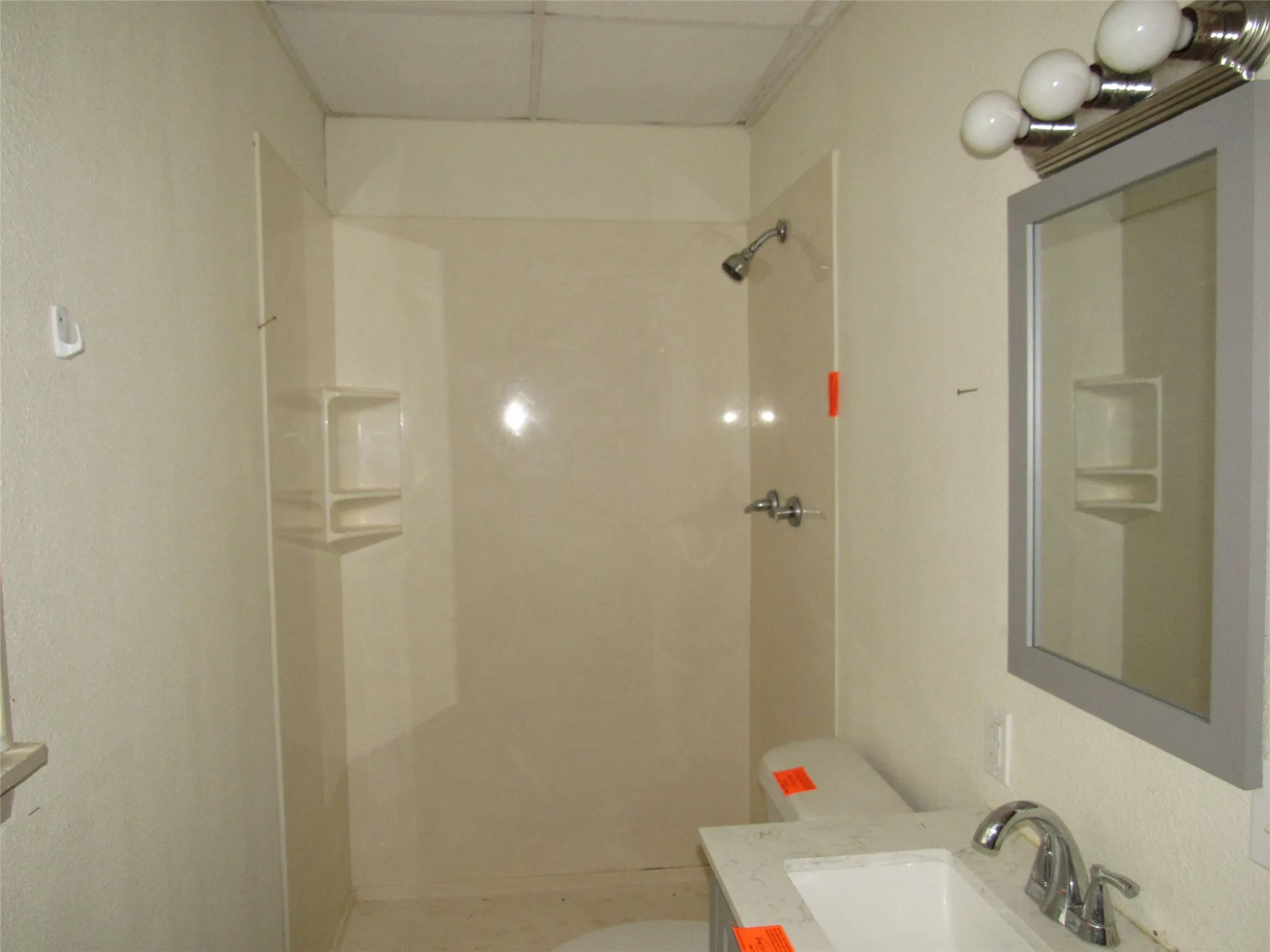 Single Family Residence For Sale in Mc Lennan County , 218 N Pearl Street, Mart, Texas 76664, 3 Bedroom, 2 Bathroom, Garage spaces, 1,760 Sqft, built in 1940, mls#21237553, Real Estate Agent in Mart, Homes For Sale in Mc Lennan county, Homes For Sale in Mart, Realtor in Mart Texas, Real Estate Brokerage Independent Realty Texas, Luminita Cordes Realtor