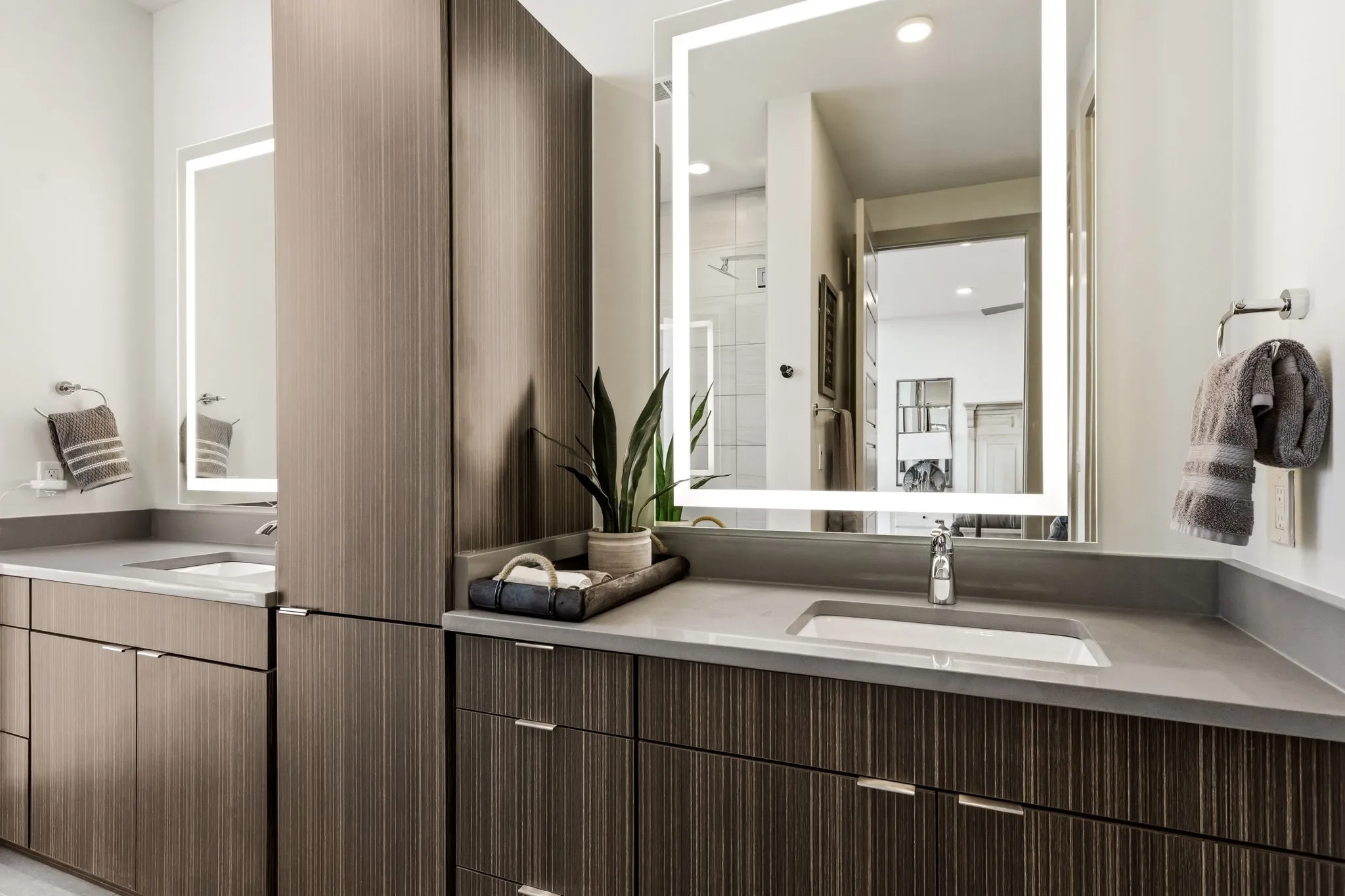 Apartment For Rent in Collin County , 6000 Columbus Avenue 2901, Plano, Texas 75024, 3 Bedroom, 4 Bathroom, 2 Garage spaces, 3,588 Sqft, built in 2019, mls#21238206, Real Estate Agent in Plano, Homes For Rent in Collin county, Homes For Rent in Plano, Realtor in Plano Texas, Real Estate Brokerage Independent Realty Texas, Luminita Cordes Realtor