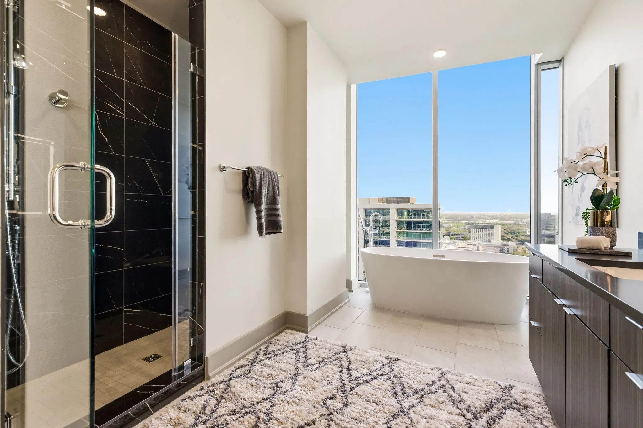 Apartment For Rent in Collin County , 6000 Columbus Avenue 2901, Plano, Texas 75024, 3 Bedroom, 4 Bathroom, 2 Garage spaces, 3,588 Sqft, built in 2019, mls#21238206, Real Estate Agent in Plano, Homes For Rent in Collin county, Homes For Rent in Plano, Realtor in Plano Texas, Real Estate Brokerage Independent Realty Texas, Luminita Cordes Realtor