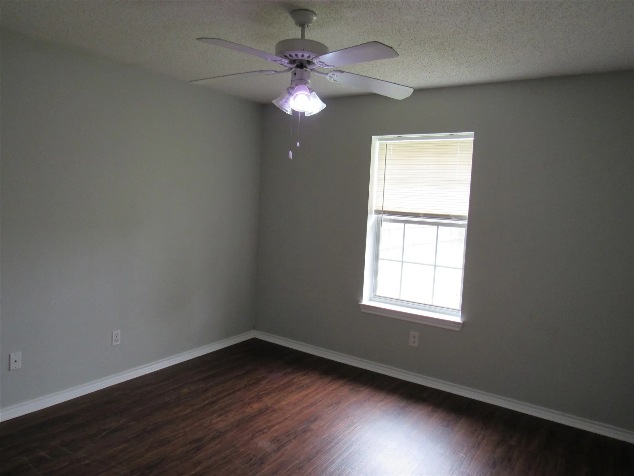 Single Family Residence For Sale in Mc Lennan County , 710 N Old Robinson Road, Robinson, Texas 76706, 3 Bedrooms, 2 Bathrooms, 2 Garage spaces, 1,784 Sqft, built in 1995, Price $249,500, mls#21238372, Real Estate Agent in Robinson, Homes For Sale in Mc Lennan county, Homes For Sale in Robinson, Realtor in Robinson Texas, Real Estate Brokerage Independent Realty Texas, Luminita Cordes Realtor