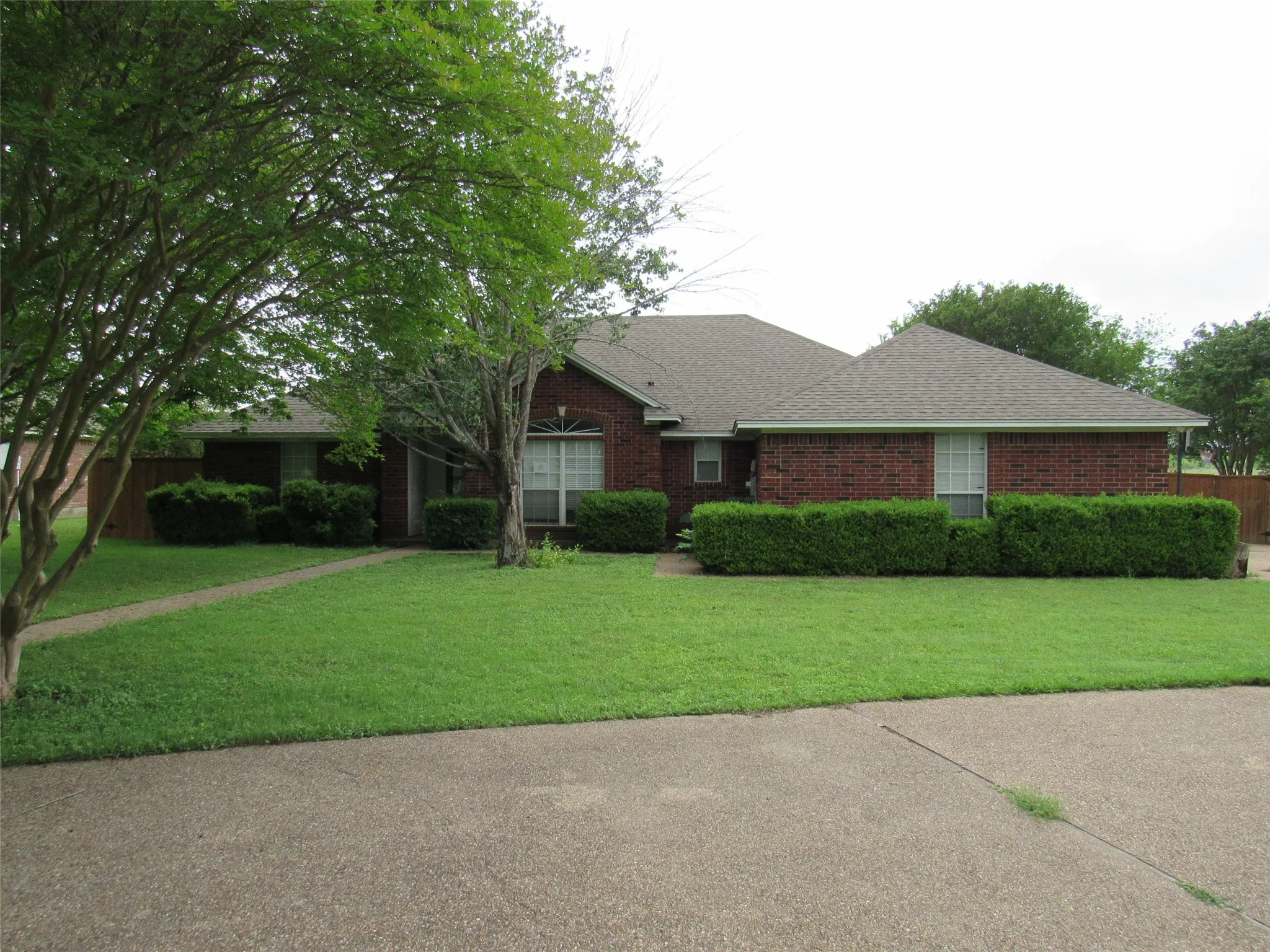 Single Family Residence For Sale in Mc Lennan County , 710 N Old Robinson Road, Robinson, Texas 76706, 3 Bedrooms, 2 Bathrooms, 2 Garage spaces, 1,784 Sqft, built in 1995, Price $249,500, mls#21238372, Real Estate Agent in Robinson, Homes For Sale in Mc Lennan county, Homes For Sale in Robinson, Realtor in Robinson Texas, Real Estate Brokerage Independent Realty Texas, Luminita Cordes Realtor
