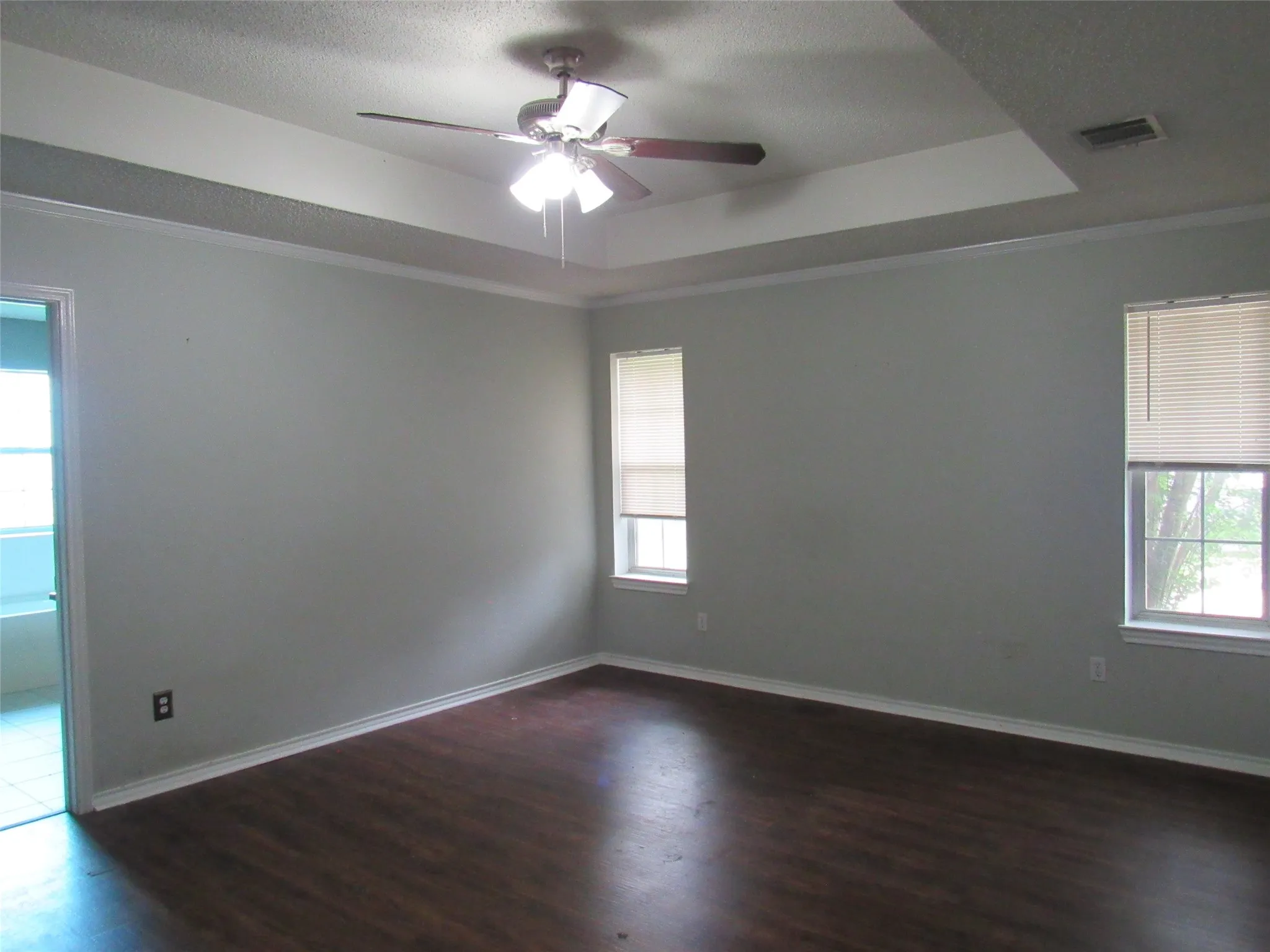Single Family Residence For Sale in Mc Lennan County , 710 N Old Robinson Road, Robinson, Texas 76706, 3 Bedrooms, 2 Bathrooms, 2 Garage spaces, 1,784 Sqft, built in 1995, Price $249,500, mls#21238372, Real Estate Agent in Robinson, Homes For Sale in Mc Lennan county, Homes For Sale in Robinson, Realtor in Robinson Texas, Real Estate Brokerage Independent Realty Texas, Luminita Cordes Realtor