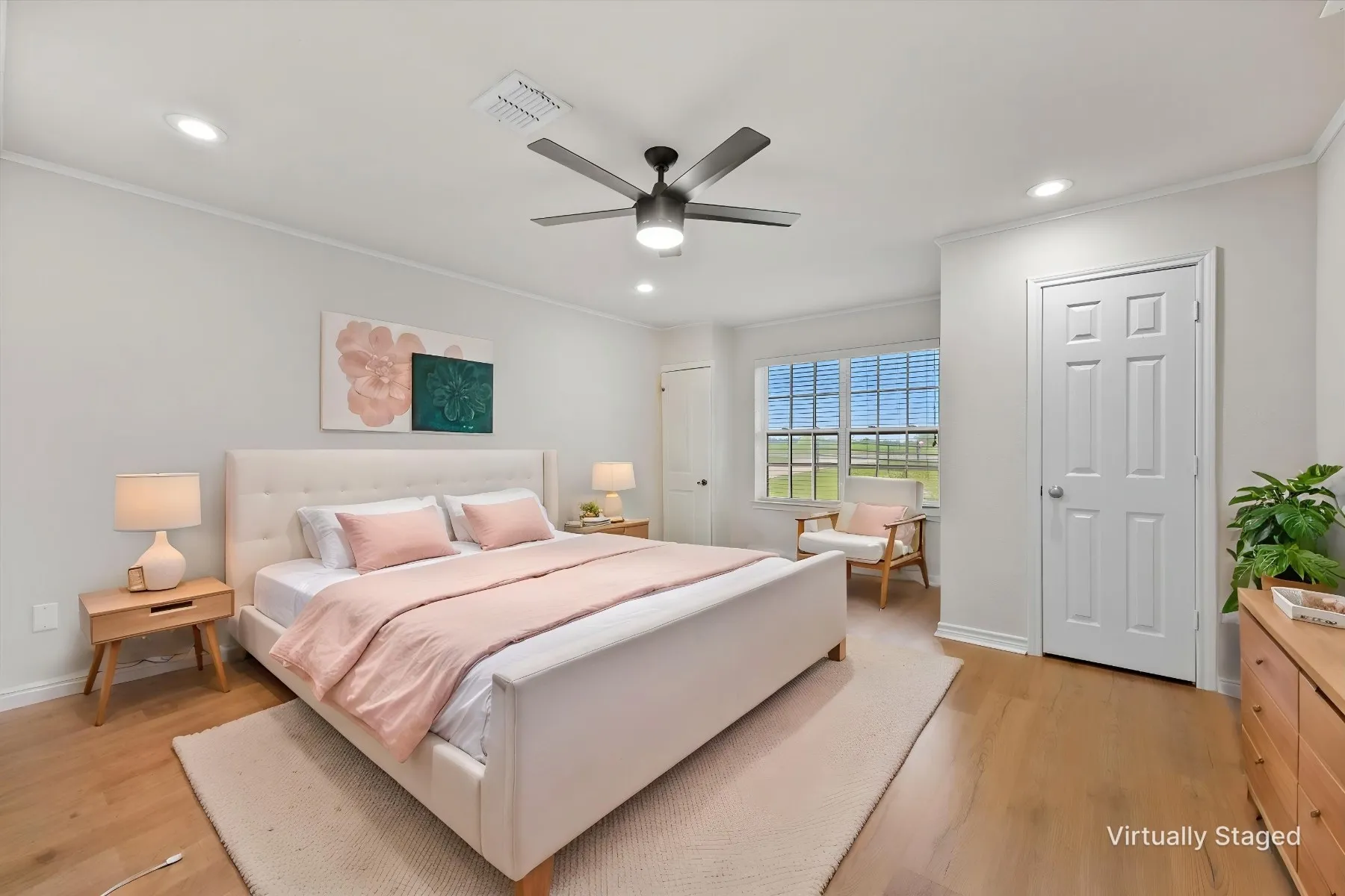 Single Family Residence For Sale in Hunt County , 2937 County Road 2606, Caddo Mills, Texas 75135, 4 Bedroom, 3 Bathroom, Garage spaces, 3,163 Sqft, built in 2008, mls#21239183, Real Estate Agent in Caddo Mills, Homes For Sale in Hunt county, Homes For Sale in Caddo Mills, Realtor in Caddo Mills Texas, Real Estate Brokerage Independent Realty Texas, Luminita Cordes Realtor