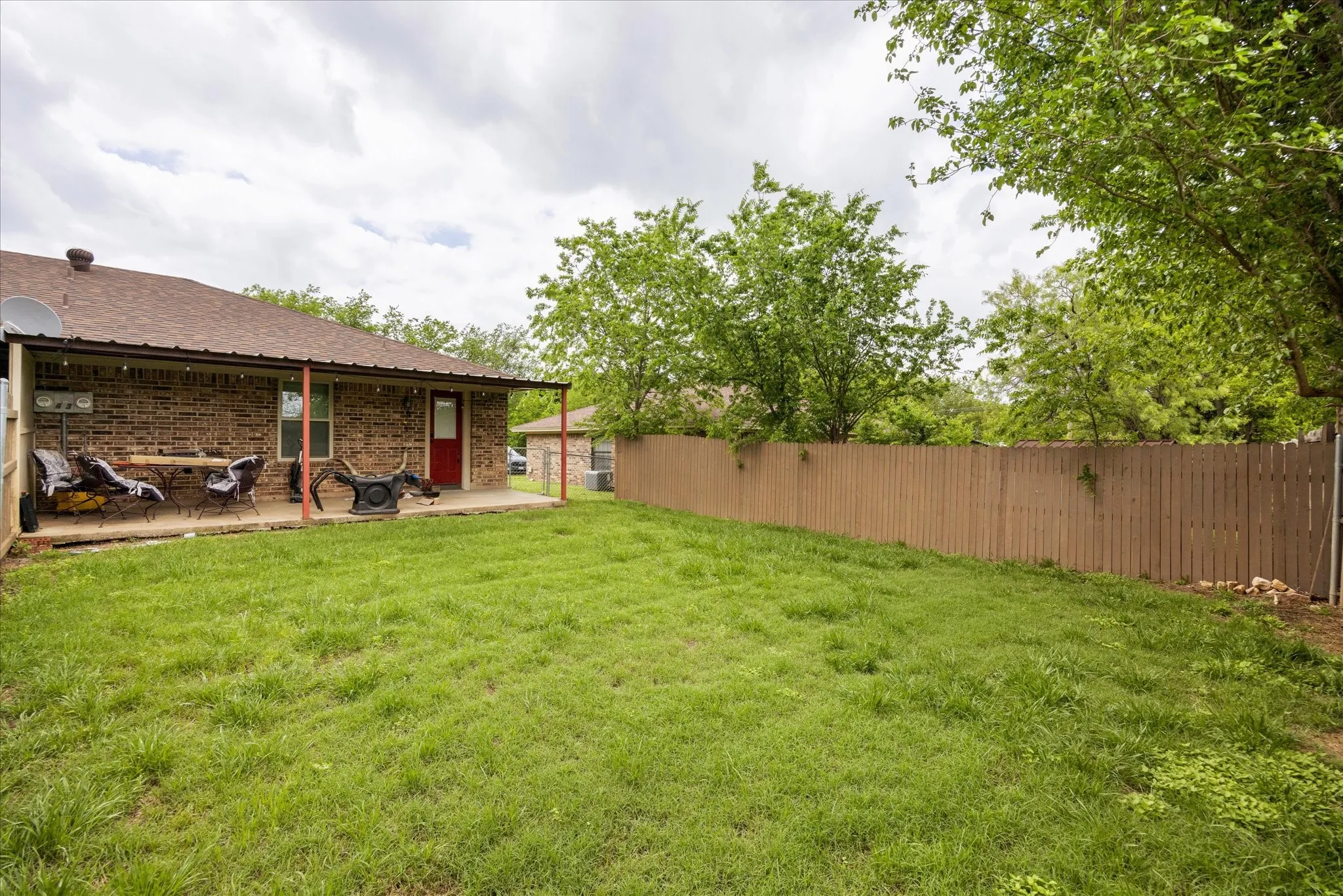 Duplex For Sale in Somervell County , 605-607 Clay Street, Glen Rose, Texas 76043, 5 Bedroom, 3 Bathroom, Garage spaces, 0 Sqft, built in 1987, Preowned, mls#21210096, Real Estate Agent in Glen Rose, Homes For Sale in Somervell county, Homes For Sale in Glen Rose, Realtor in Glen Rose Texas, Real Estate Brokerage Independent Realty Texas, Luminita Cordes Realtor