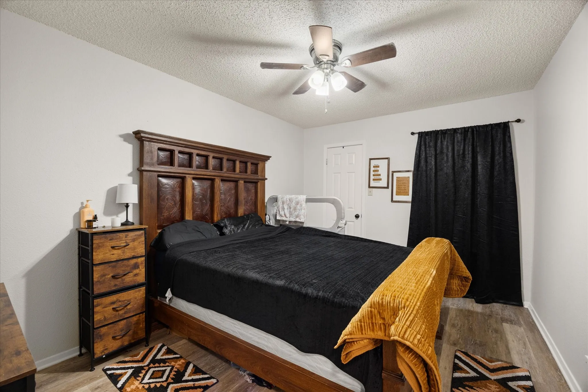 Duplex For Sale in Somervell County , 605-607 Clay Street, Glen Rose, Texas 76043, 5 Bedroom, 3 Bathroom, Garage spaces, 0 Sqft, built in 1987, Preowned, mls#21210096, Real Estate Agent in Glen Rose, Homes For Sale in Somervell county, Homes For Sale in Glen Rose, Realtor in Glen Rose Texas, Real Estate Brokerage Independent Realty Texas, Luminita Cordes Realtor