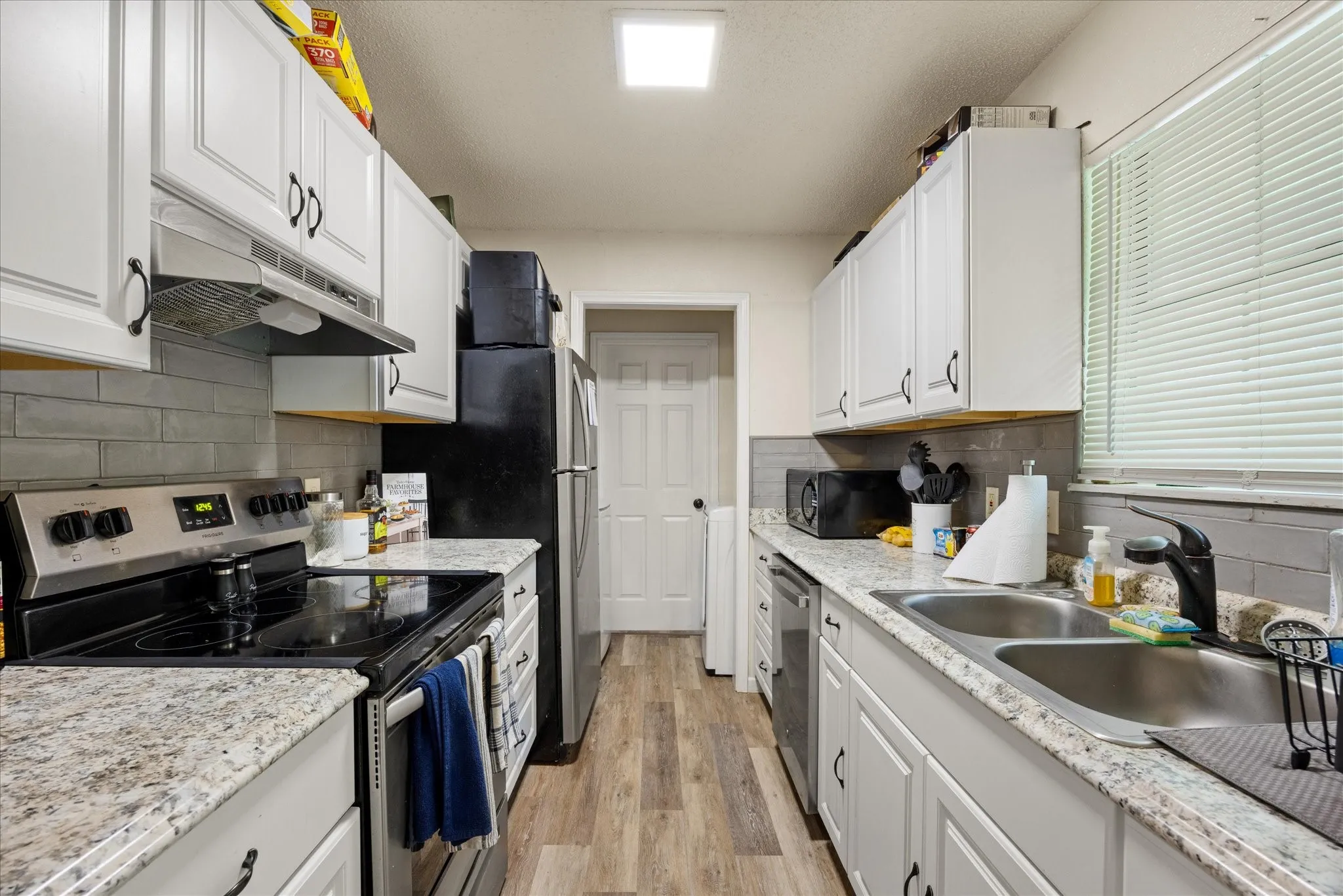 Duplex For Sale in Somervell County , 605-607 Clay Street, Glen Rose, Texas 76043, 5 Bedroom, 3 Bathroom, Garage spaces, 0 Sqft, built in 1987, Preowned, mls#21210096, Real Estate Agent in Glen Rose, Homes For Sale in Somervell county, Homes For Sale in Glen Rose, Realtor in Glen Rose Texas, Real Estate Brokerage Independent Realty Texas, Luminita Cordes Realtor