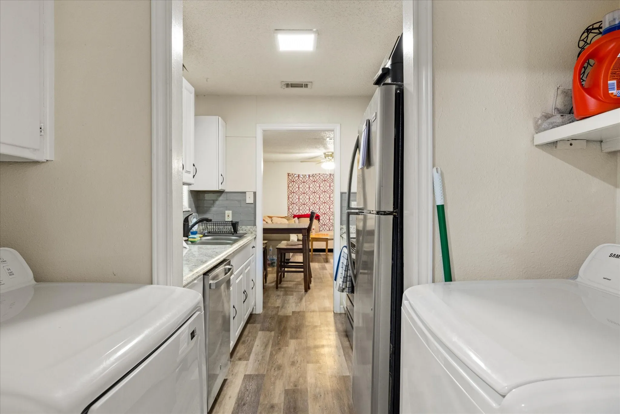 Duplex For Sale in Somervell County , 605-607 Clay Street, Glen Rose, Texas 76043, 5 Bedroom, 3 Bathroom, Garage spaces, 0 Sqft, built in 1987, Preowned, mls#21210096, Real Estate Agent in Glen Rose, Homes For Sale in Somervell county, Homes For Sale in Glen Rose, Realtor in Glen Rose Texas, Real Estate Brokerage Independent Realty Texas, Luminita Cordes Realtor