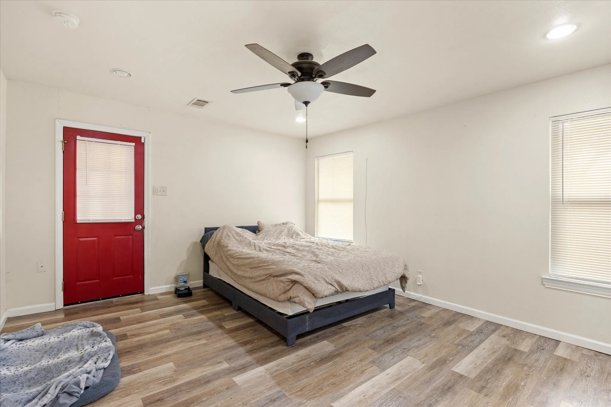 Duplex For Sale in Somervell County , 605-607 Clay Street, Glen Rose, Texas 76043, 5 Bedroom, 3 Bathroom, Garage spaces, 0 Sqft, built in 1987, Preowned, mls#21210096, Real Estate Agent in Glen Rose, Homes For Sale in Somervell county, Homes For Sale in Glen Rose, Realtor in Glen Rose Texas, Real Estate Brokerage Independent Realty Texas, Luminita Cordes Realtor