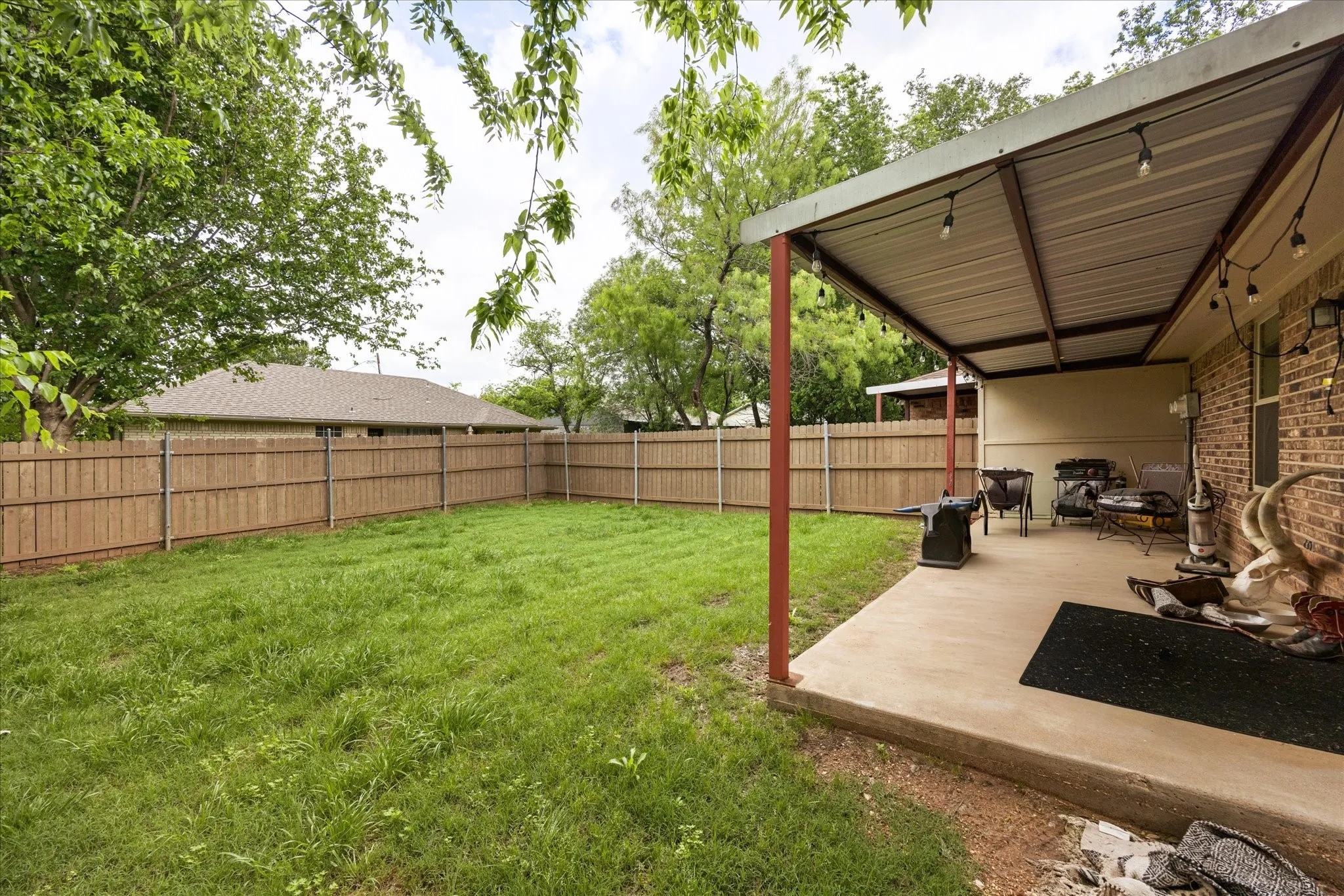 Duplex For Sale in Somervell County , 605-607 Clay Street, Glen Rose, Texas 76043, 5 Bedroom, 3 Bathroom, Garage spaces, 0 Sqft, built in 1987, Preowned, mls#21210096, Real Estate Agent in Glen Rose, Homes For Sale in Somervell county, Homes For Sale in Glen Rose, Realtor in Glen Rose Texas, Real Estate Brokerage Independent Realty Texas, Luminita Cordes Realtor