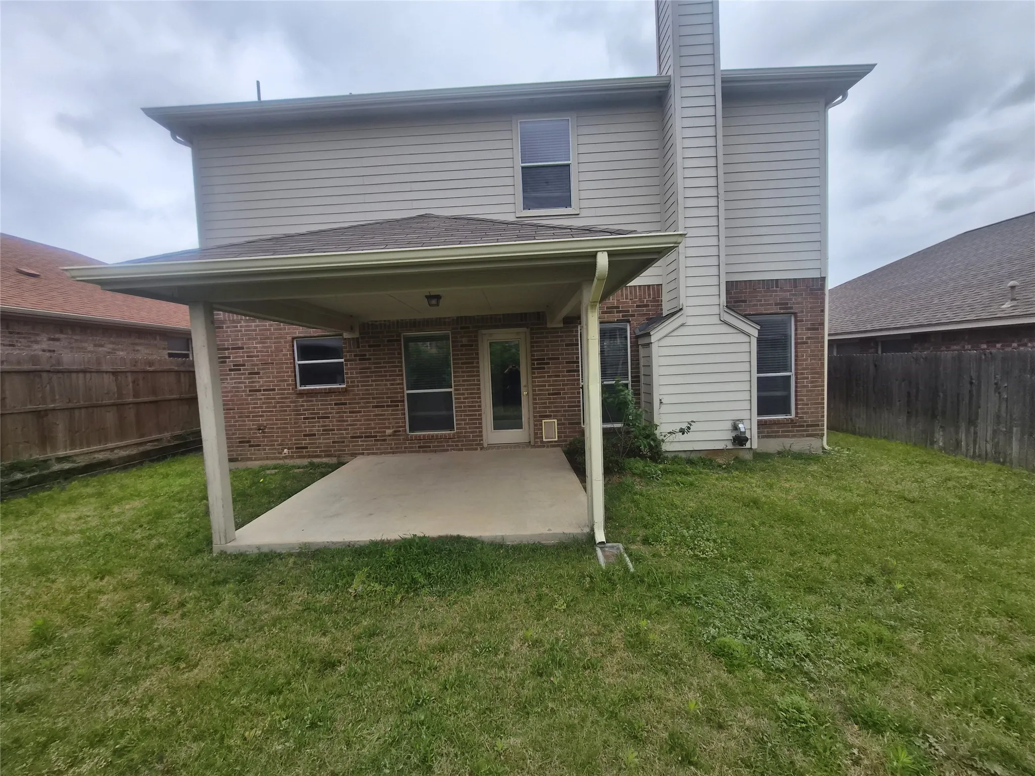 Single Family Residence For Sale in Tarrant County , 9209 Nathan Drive, White Settlement, Texas 76108, 3 Bedroom, 3 Bathroom, 2 Garage spaces, 2,156 Sqft, built in 2007, mls#21239626, Real Estate Agent in White Settlement, Homes For Sale in Tarrant county, Homes For Sale in White Settlement, Realtor in White Settlement Texas, Real Estate Brokerage Independent Realty Texas, Luminita Cordes Realtor