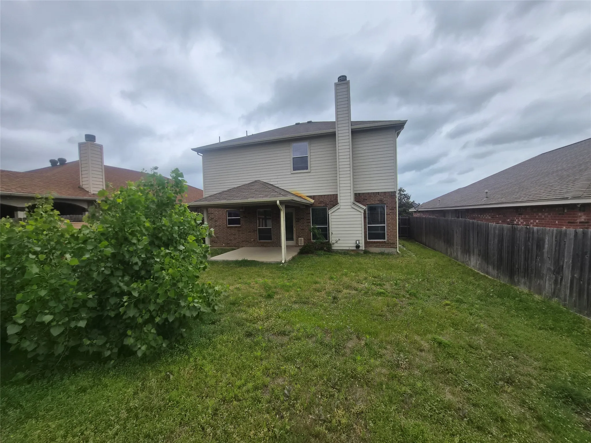 Single Family Residence For Sale in Tarrant County , 9209 Nathan Drive, White Settlement, Texas 76108, 3 Bedroom, 3 Bathroom, 2 Garage spaces, 2,156 Sqft, built in 2007, mls#21239626, Real Estate Agent in White Settlement, Homes For Sale in Tarrant county, Homes For Sale in White Settlement, Realtor in White Settlement Texas, Real Estate Brokerage Independent Realty Texas, Luminita Cordes Realtor