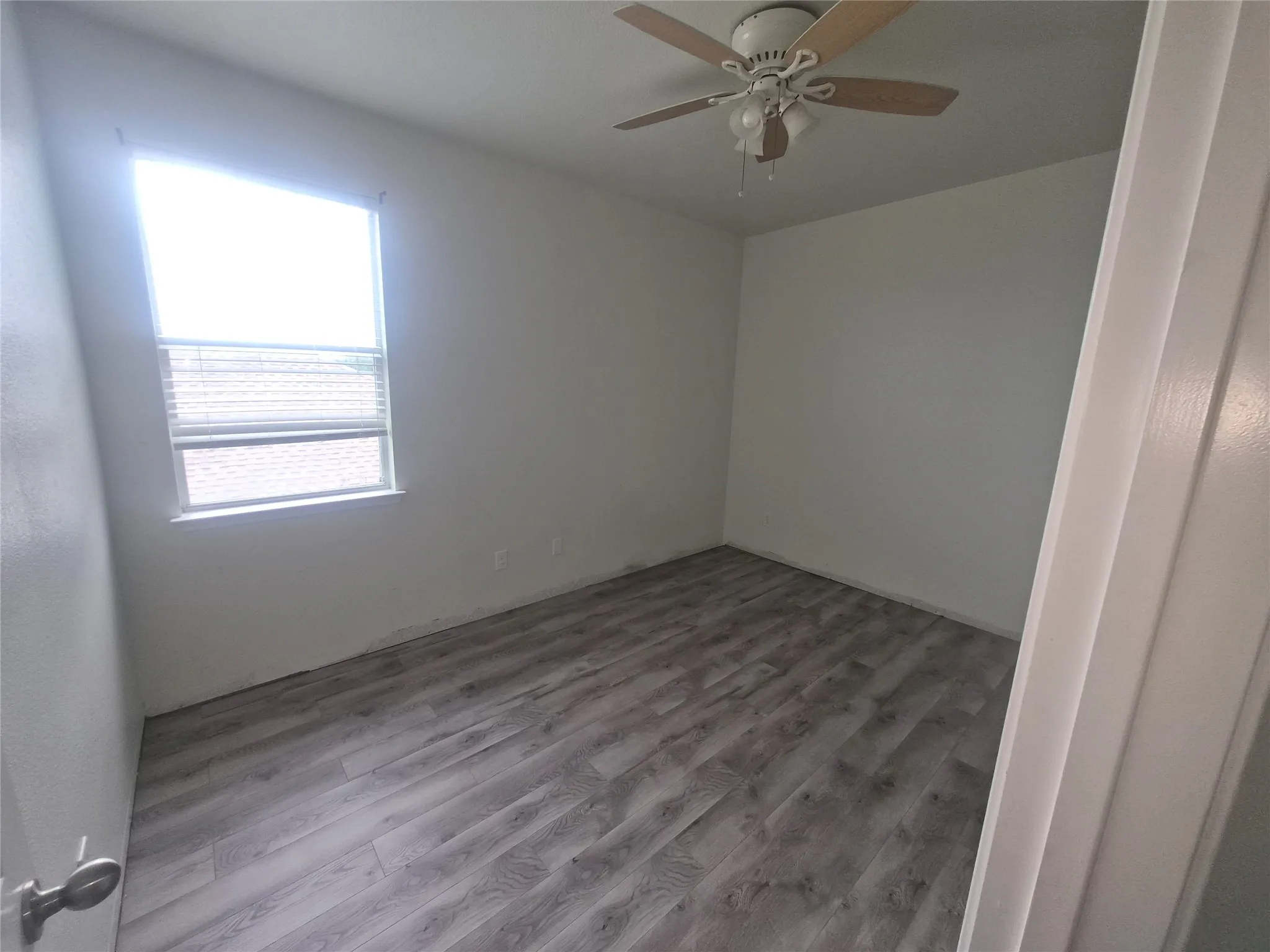 Single Family Residence For Sale in Tarrant County , 9209 Nathan Drive, White Settlement, Texas 76108, 3 Bedroom, 3 Bathroom, 2 Garage spaces, 2,156 Sqft, built in 2007, mls#21239626, Real Estate Agent in White Settlement, Homes For Sale in Tarrant county, Homes For Sale in White Settlement, Realtor in White Settlement Texas, Real Estate Brokerage Independent Realty Texas, Luminita Cordes Realtor