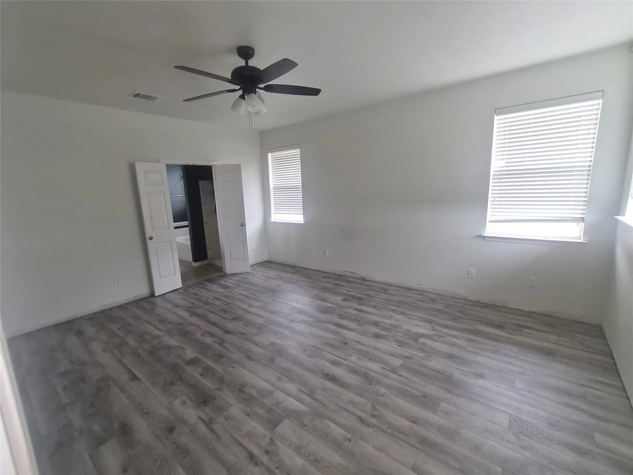 Single Family Residence For Sale in Tarrant County , 9209 Nathan Drive, White Settlement, Texas 76108, 3 Bedroom, 3 Bathroom, 2 Garage spaces, 2,156 Sqft, built in 2007, mls#21239626, Real Estate Agent in White Settlement, Homes For Sale in Tarrant county, Homes For Sale in White Settlement, Realtor in White Settlement Texas, Real Estate Brokerage Independent Realty Texas, Luminita Cordes Realtor