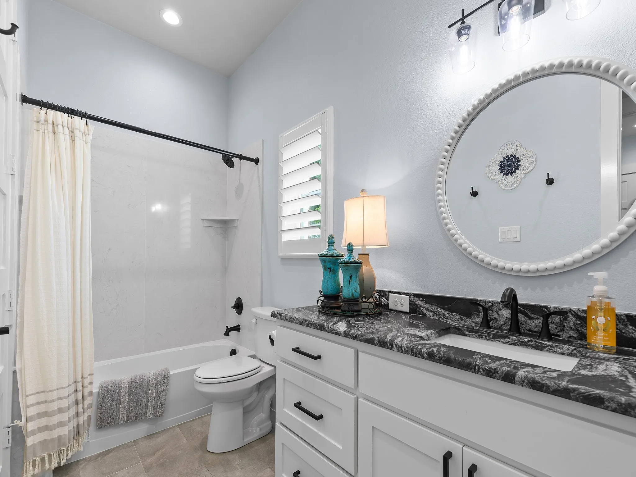 Single Family Residence For Sale in Grayson County , 377 Tananger Springs Drive, Denison, Texas 75021, 3 Bedroom, 3 Bathroom, 3 Garage spaces, 3,181 Sqft, built in 2021, mls#21239646, Real Estate Agent in Denison, Homes For Sale in Grayson county, Homes For Sale in Denison, Realtor in Denison Texas, Real Estate Brokerage Independent Realty Texas, Luminita Cordes Realtor