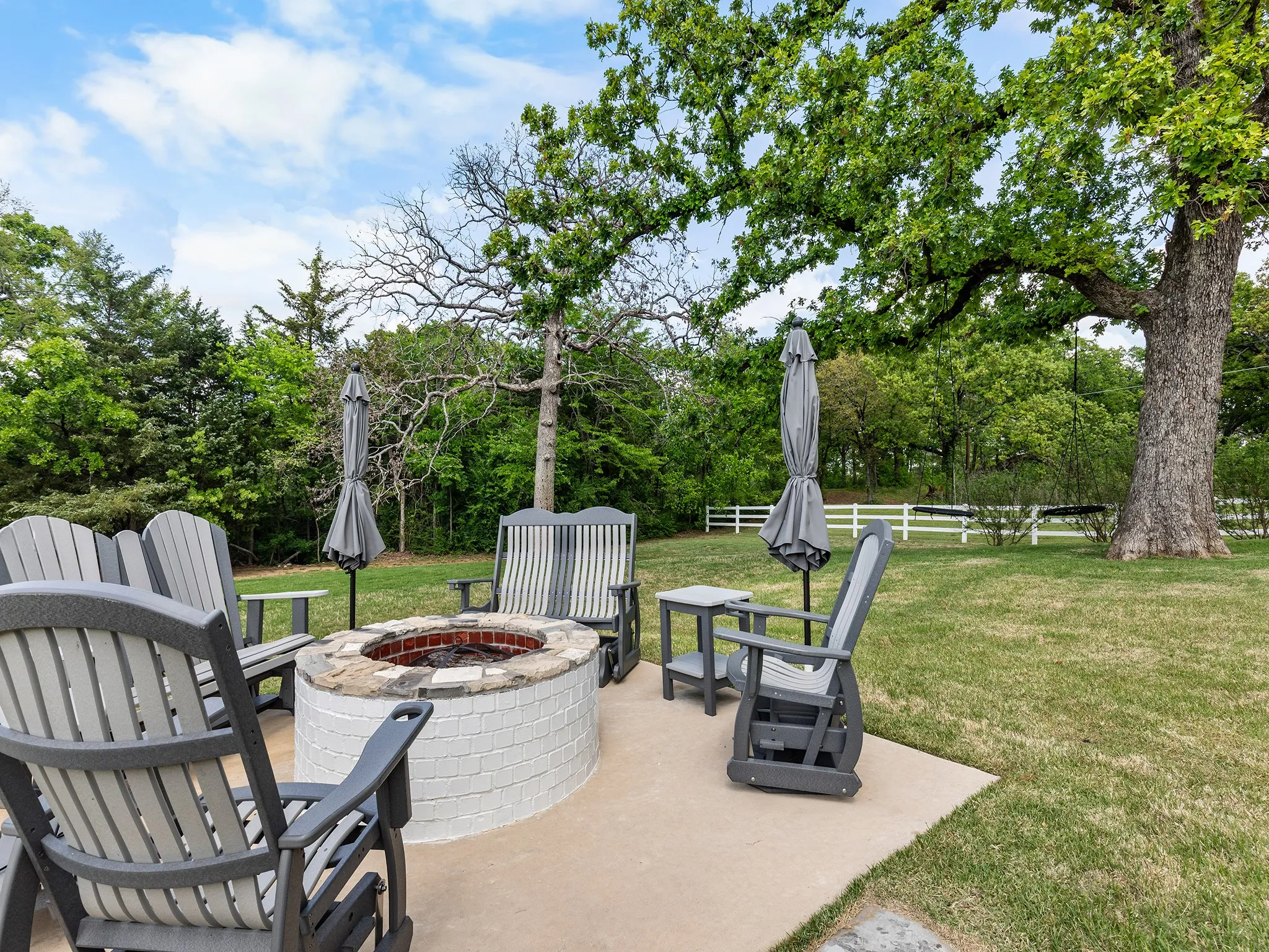 Single Family Residence For Sale in Grayson County , 377 Tananger Springs Drive, Denison, Texas 75021, 3 Bedroom, 3 Bathroom, 3 Garage spaces, 3,181 Sqft, built in 2021, mls#21239646, Real Estate Agent in Denison, Homes For Sale in Grayson county, Homes For Sale in Denison, Realtor in Denison Texas, Real Estate Brokerage Independent Realty Texas, Luminita Cordes Realtor
