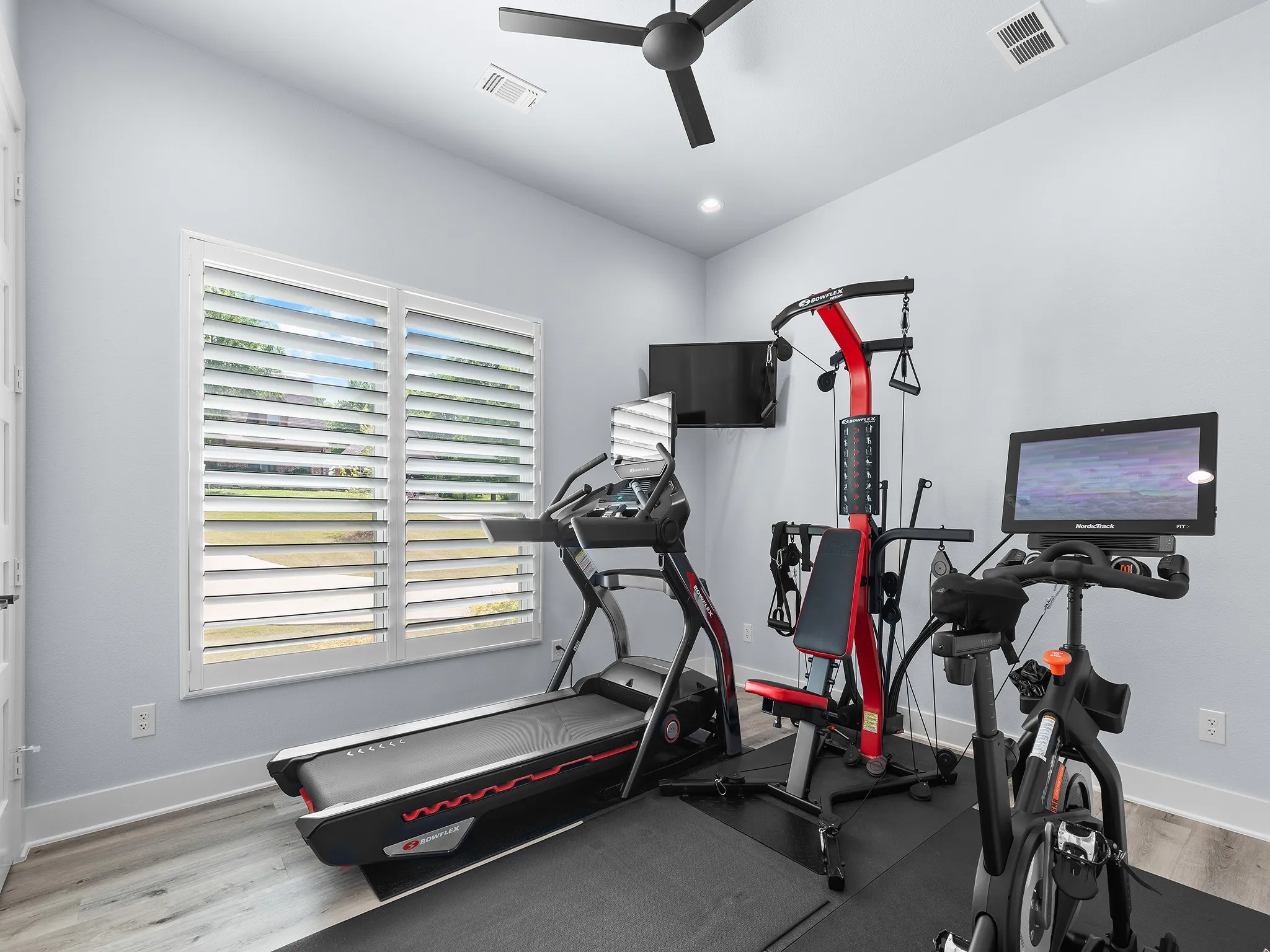 Single Family Residence For Sale in Grayson County , 377 Tananger Springs Drive, Denison, Texas 75021, 3 Bedroom, 3 Bathroom, 3 Garage spaces, 3,181 Sqft, built in 2021, mls#21239646, Real Estate Agent in Denison, Homes For Sale in Grayson county, Homes For Sale in Denison, Realtor in Denison Texas, Real Estate Brokerage Independent Realty Texas, Luminita Cordes Realtor