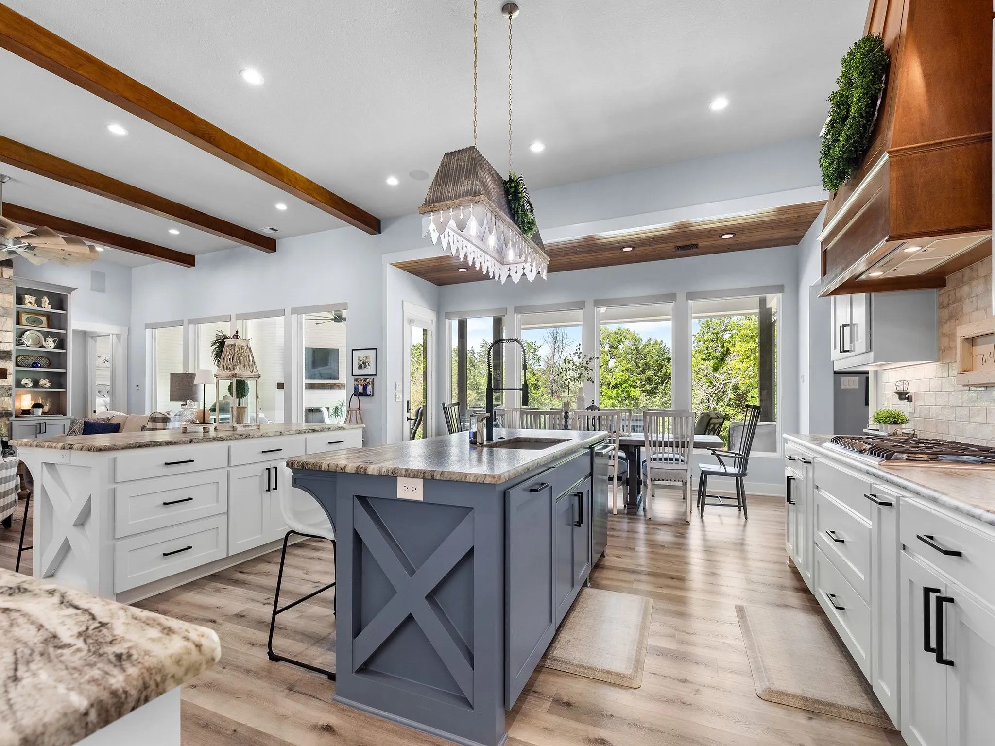 Single Family Residence For Sale in Grayson County , 377 Tananger Springs Drive, Denison, Texas 75021, 3 Bedroom, 3 Bathroom, 3 Garage spaces, 3,181 Sqft, built in 2021, mls#21239646, Real Estate Agent in Denison, Homes For Sale in Grayson county, Homes For Sale in Denison, Realtor in Denison Texas, Real Estate Brokerage Independent Realty Texas, Luminita Cordes Realtor