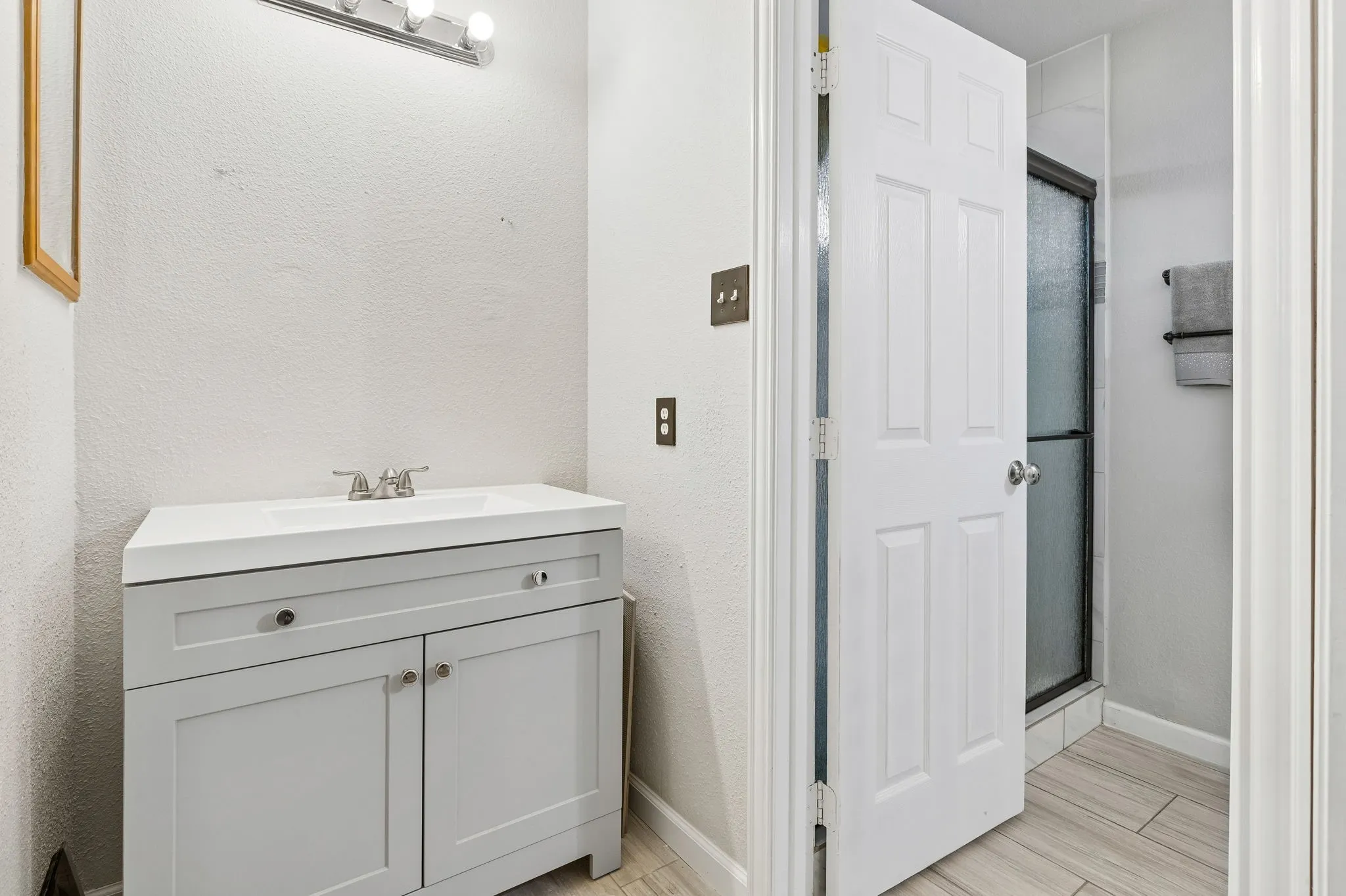Single Family Residence For Sale in Dallas County , 3201 Cantura Drive, Mesquite, Texas 75181, 5 Bedroom, 4 Bathroom, 2 Garage spaces, 4,873 Sqft, built in 2001, Preowned, mls#21239703, Real Estate Agent in Mesquite, Homes For Sale in Dallas county, Homes For Sale in Mesquite, Realtor in Mesquite Texas, Real Estate Brokerage Independent Realty Texas, Luminita Cordes Realtor