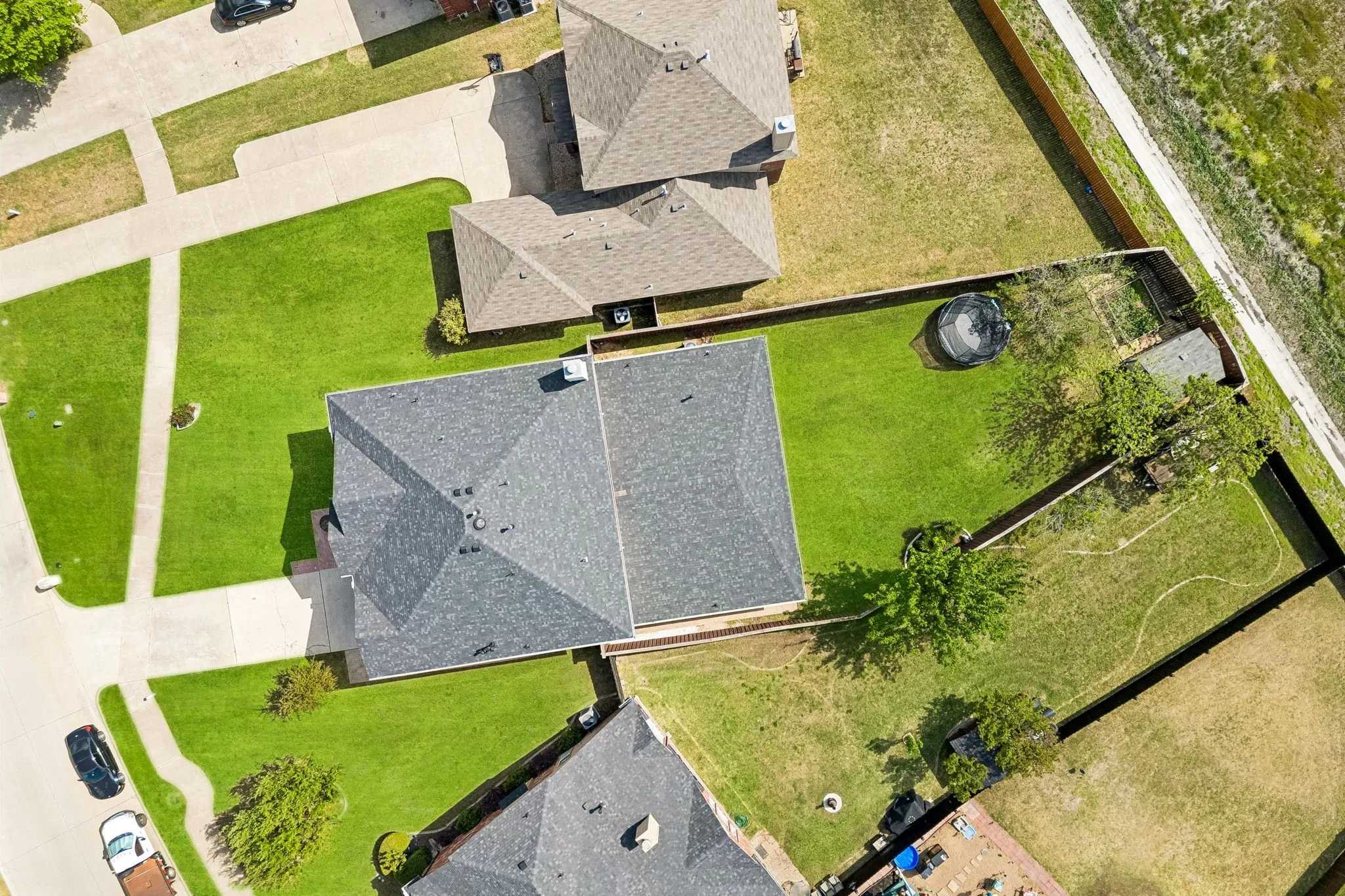 Single Family Residence For Sale in Dallas County , 3201 Cantura Drive, Mesquite, Texas 75181, 5 Bedroom, 4 Bathroom, 2 Garage spaces, 4,873 Sqft, built in 2001, Preowned, mls#21239703, Real Estate Agent in Mesquite, Homes For Sale in Dallas county, Homes For Sale in Mesquite, Realtor in Mesquite Texas, Real Estate Brokerage Independent Realty Texas, Luminita Cordes Realtor