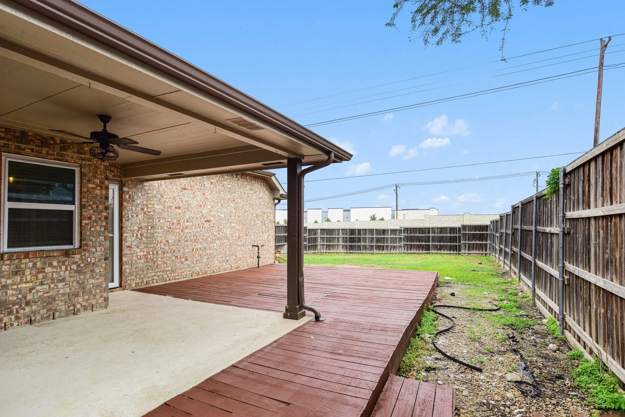 Single Family Residence For Sale in Rockwall County , 2510 Daybreak Drive, Rockwall, Texas 75032, 3 Bedroom, 2 Bathroom, 2 Garage spaces, 2,343 Sqft, built in 2009, mls#21237933, Real Estate Agent in Rockwall, Homes For Sale in Rockwall county, Homes For Sale in Rockwall, Realtor in Rockwall Texas, Real Estate Brokerage Independent Realty Texas, Luminita Cordes Realtor