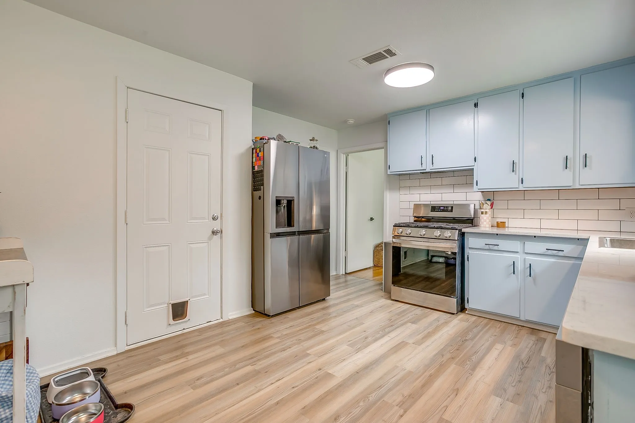 Single Family Residence For Sale in Tarrant County , 5517 Volder Drive, Fort Worth, Texas 76114, 3 Bedroom, 1 Bathroom, 1 Garage spaces, 1,241 Sqft, built in 1955, Preowned, mls#21239777, Real Estate Agent in Fort Worth, Homes For Sale in Tarrant county, Homes For Sale in Fort Worth, Realtor in Fort Worth Texas, Real Estate Brokerage Independent Realty Texas, Luminita Cordes Realtor