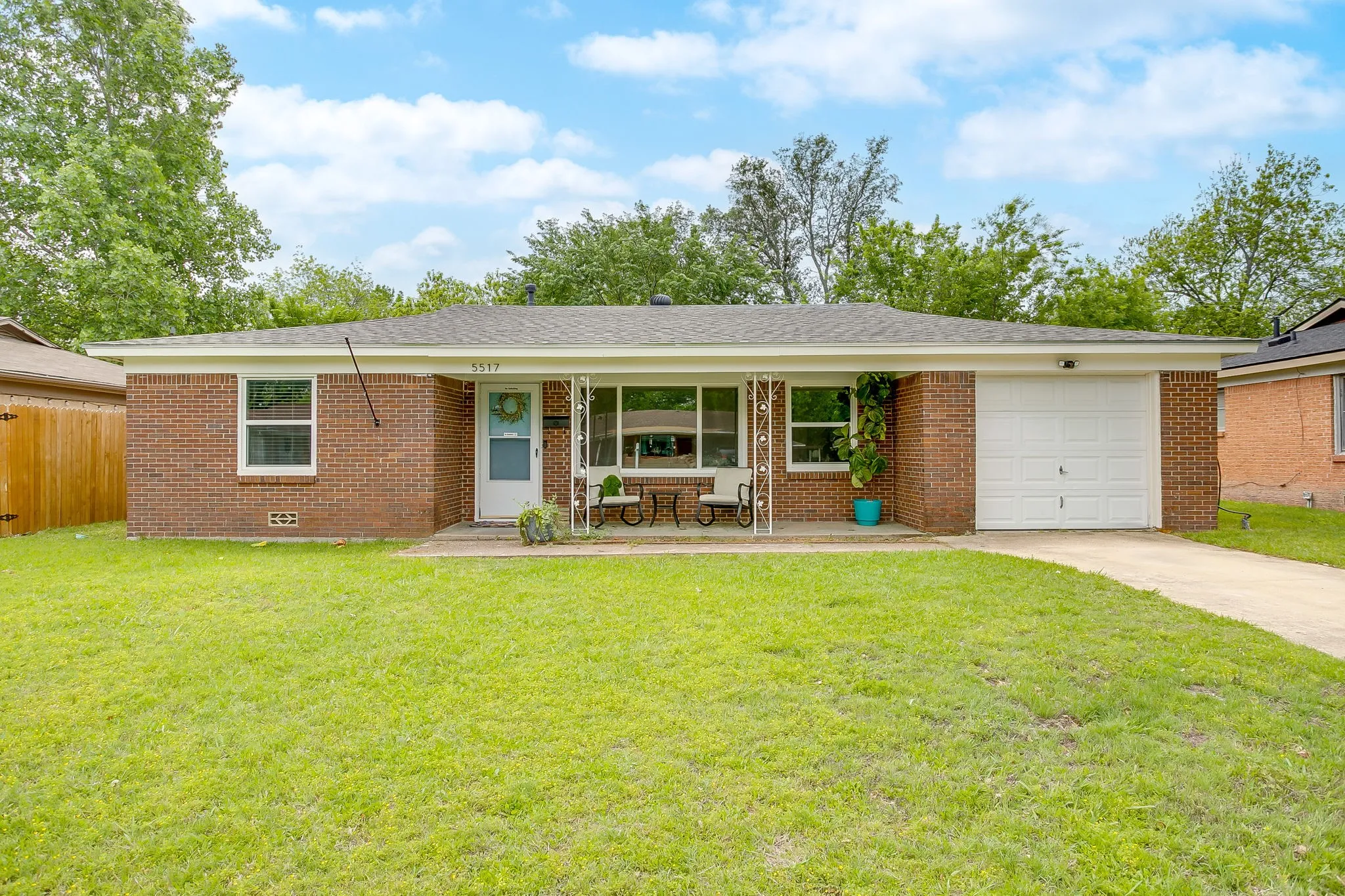 Single Family Residence For Sale in Tarrant County , 5517 Volder Drive, Fort Worth, Texas 76114, 3 Bedroom, 1 Bathroom, 1 Garage spaces, 1,241 Sqft, built in 1955, Preowned, mls#21239777, Real Estate Agent in Fort Worth, Homes For Sale in Tarrant county, Homes For Sale in Fort Worth, Realtor in Fort Worth Texas, Real Estate Brokerage Independent Realty Texas, Luminita Cordes Realtor