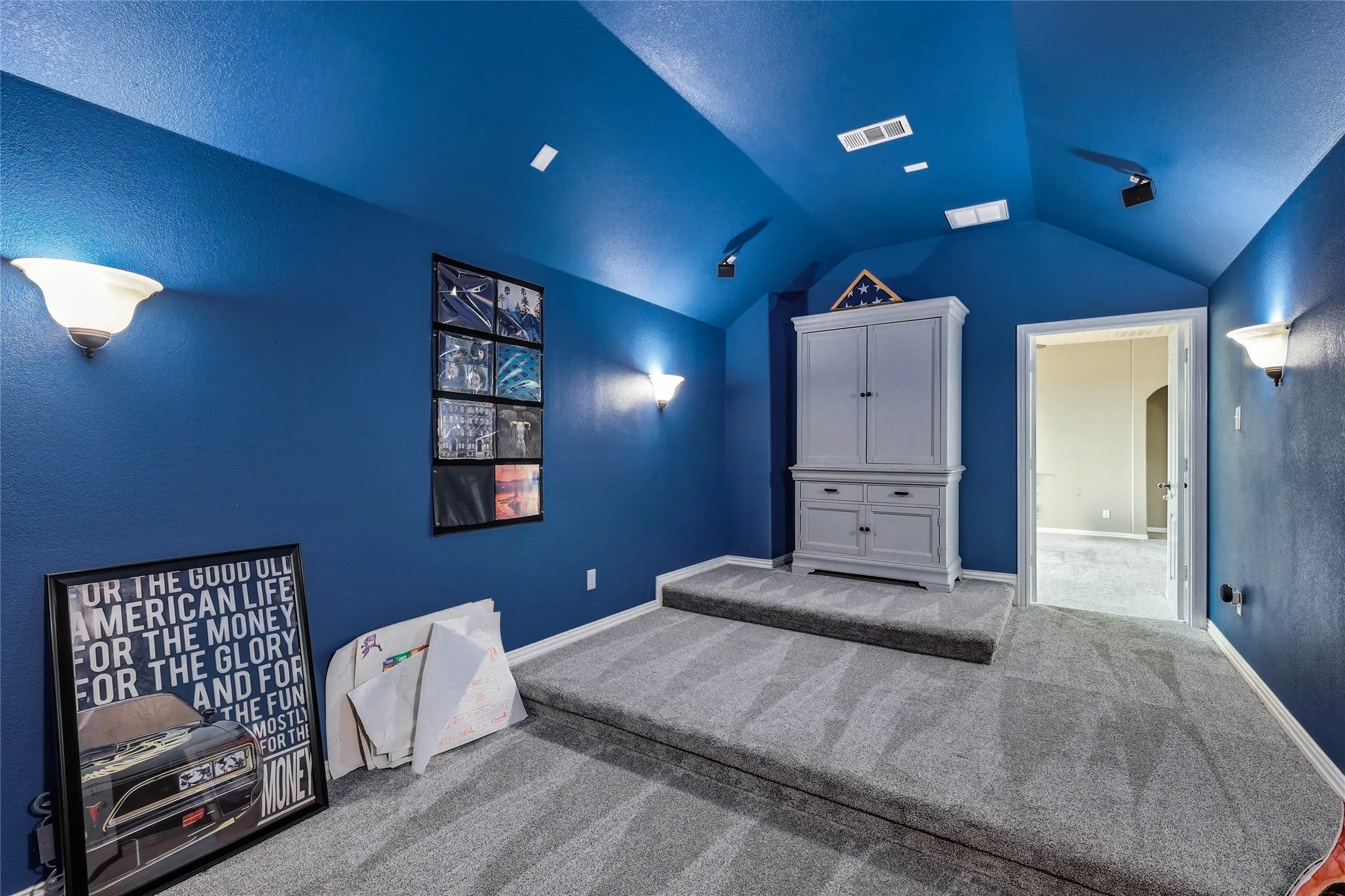 Single Family Residence For Sale in Tarrant County , 509 Northwyck Lane, Keller, Texas 76248, 4 Bedroom, 3 Bathroom, 3 Garage spaces, 3,453 Sqft, built in 2008, Preowned, mls#21239447, Real Estate Agent in Keller, Homes For Sale in Tarrant county, Homes For Sale in Keller, Realtor in Keller Texas, Real Estate Brokerage Independent Realty Texas, Luminita Cordes Realtor