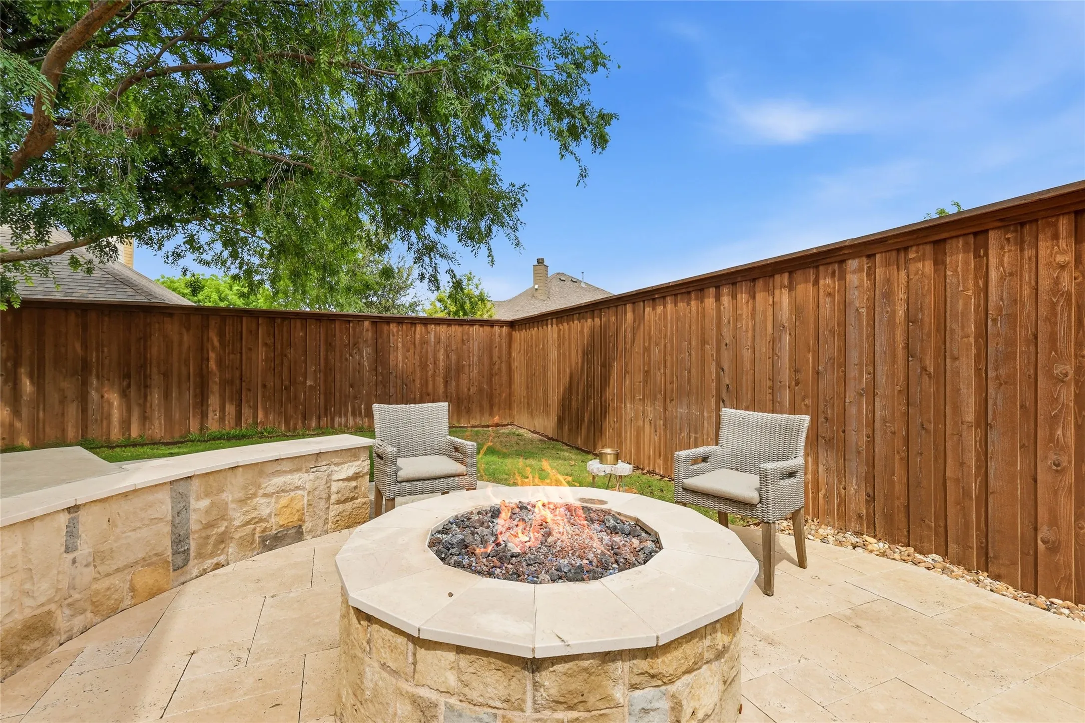 Single Family Residence For Sale in Tarrant County , 509 Northwyck Lane, Keller, Texas 76248, 4 Bedroom, 3 Bathroom, 3 Garage spaces, 3,453 Sqft, built in 2008, Preowned, mls#21239447, Real Estate Agent in Keller, Homes For Sale in Tarrant county, Homes For Sale in Keller, Realtor in Keller Texas, Real Estate Brokerage Independent Realty Texas, Luminita Cordes Realtor