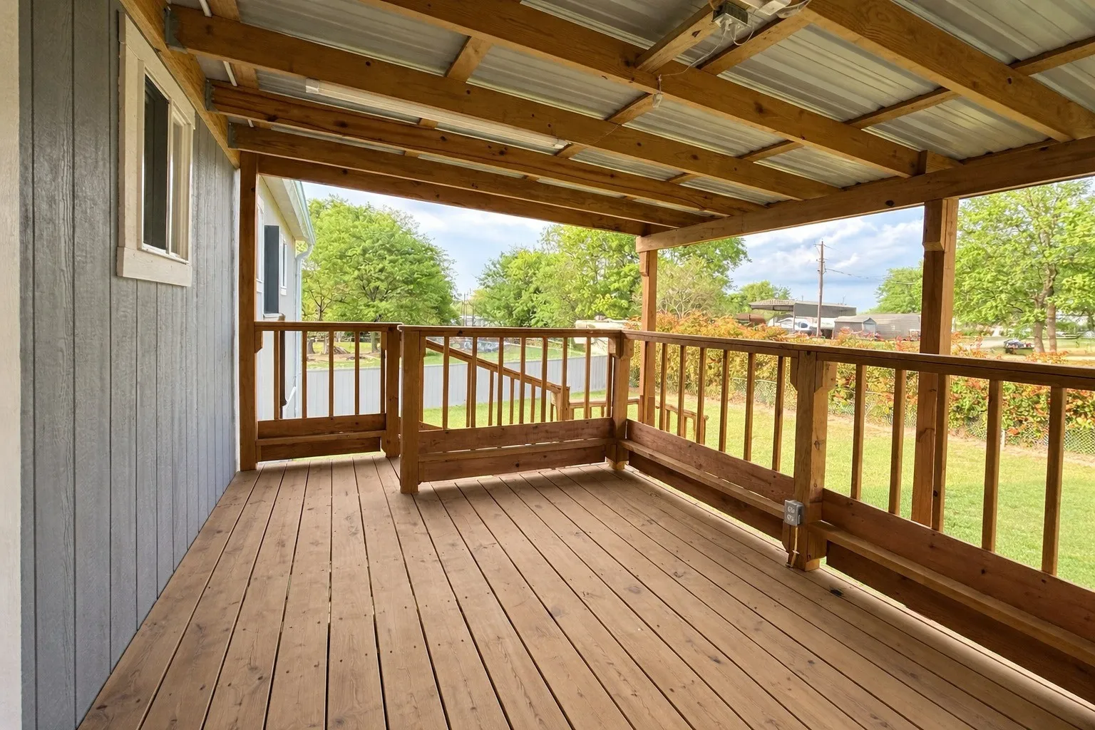 Single Family Residence For Sale in Wood County , 400 Comanche, Quitman, Texas 75783, 1 Bedroom, 1 Bathroom, Garage spaces, 1,440 Sqft, built in 2018, Preowned, mls#21238875, Real Estate Agent in Quitman, Homes For Sale in Wood county, Homes For Sale in Quitman, Realtor in Quitman Texas, Real Estate Brokerage Independent Realty Texas, Luminita Cordes Realtor