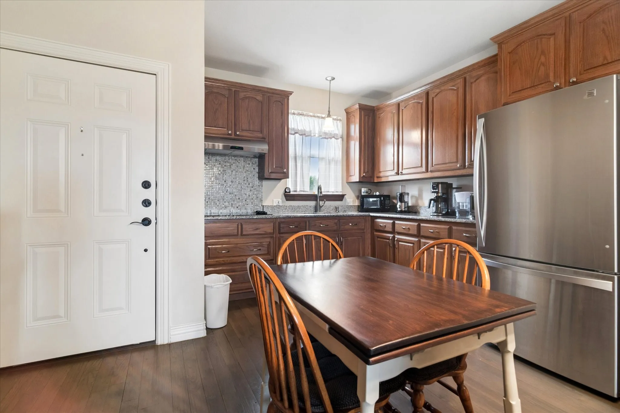 Kitchen,
2nd Home